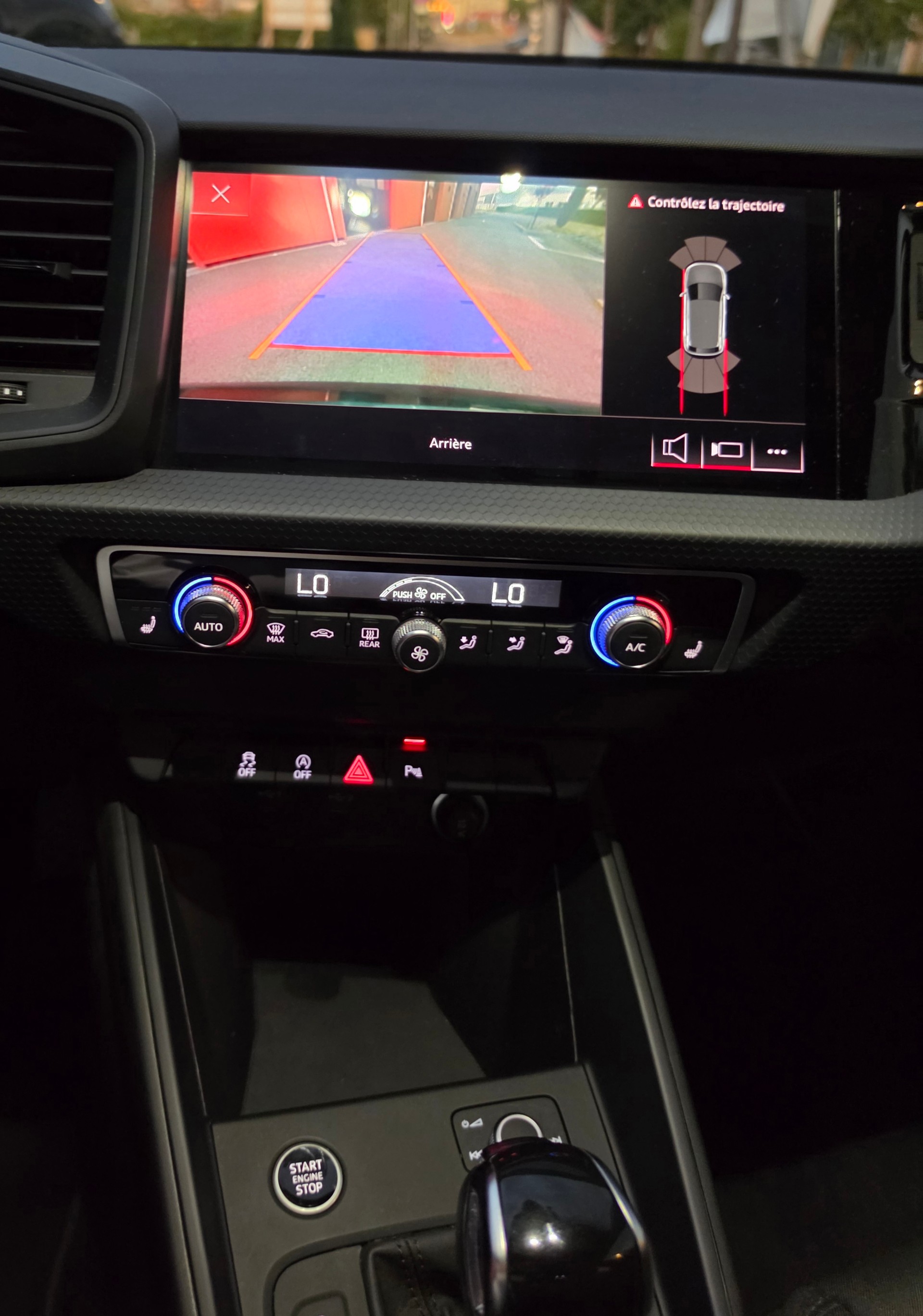 AUDI Audi A1-image-11