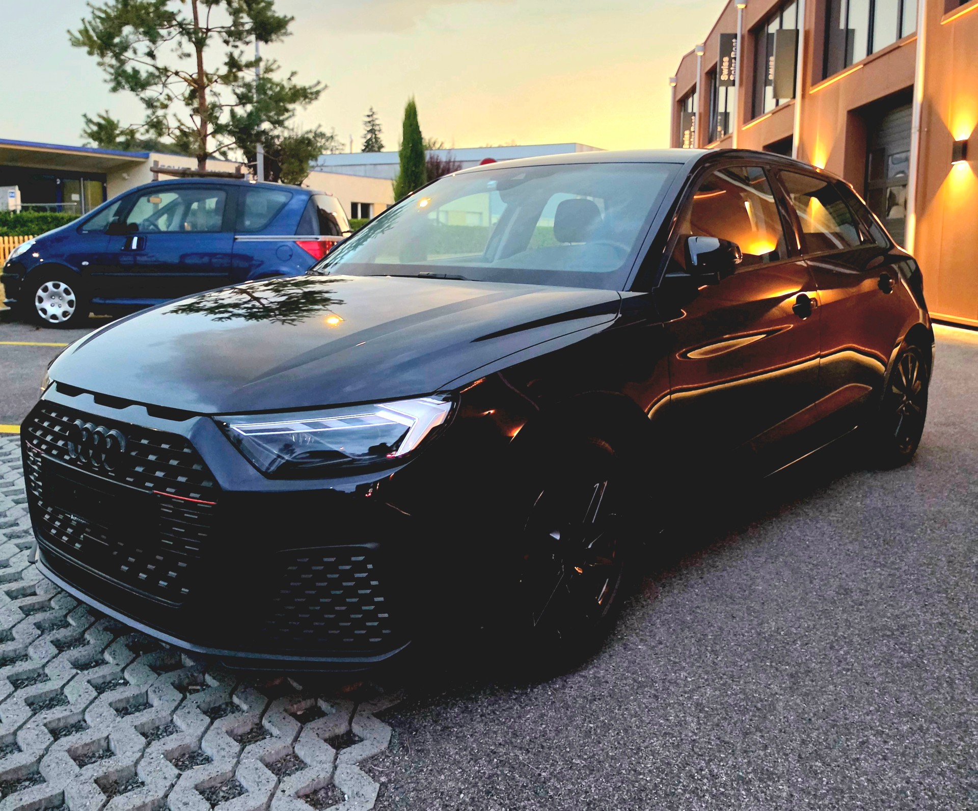 AUDI Audi A1-image-1
