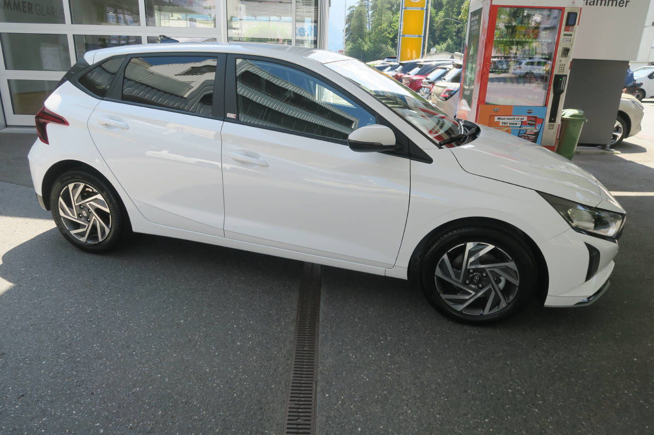 HYUNDAI i20 1.0 T-GDi Amplia Go-showroom-element-1