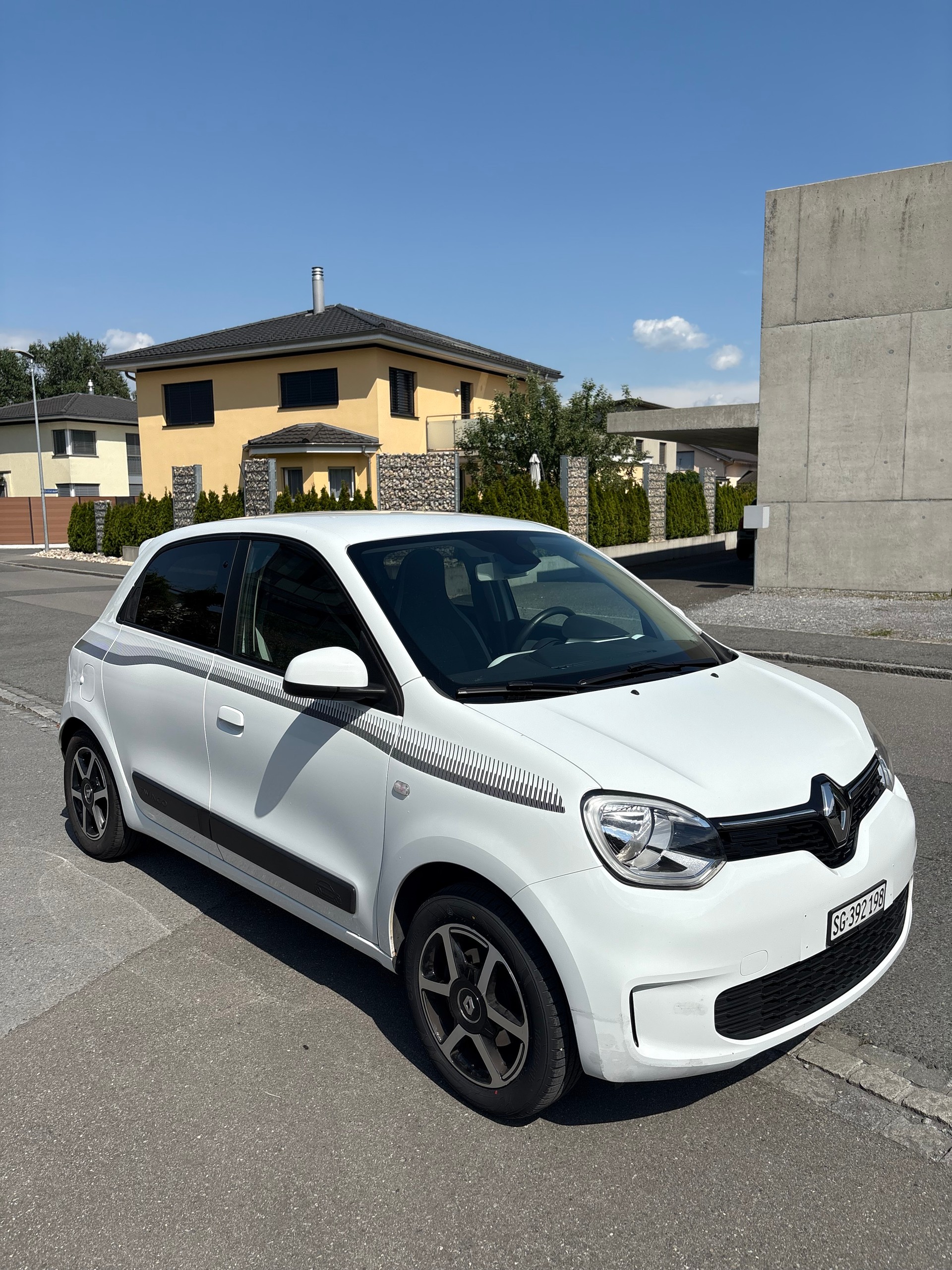 RENAULT TCe 95 Zen EDC-image-2