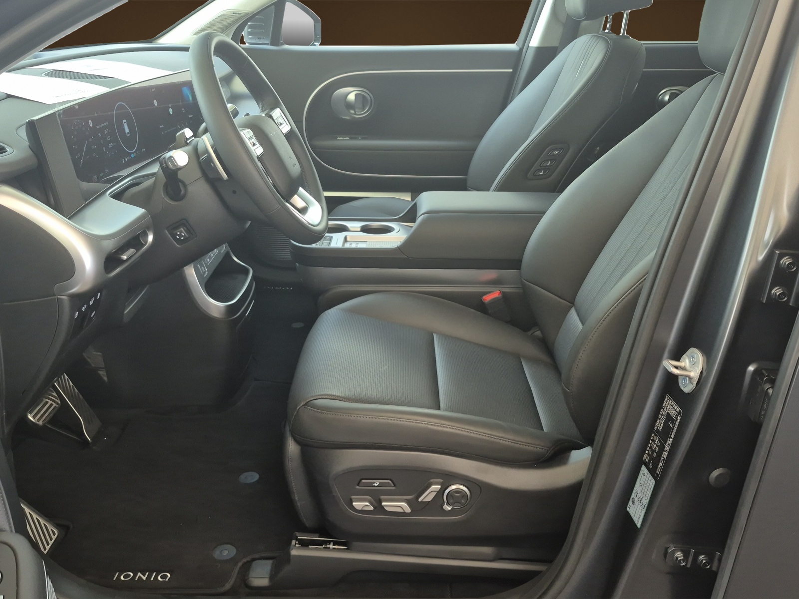 HYUNDAI Ioniq 9 Calligraphy 4WD-image-5