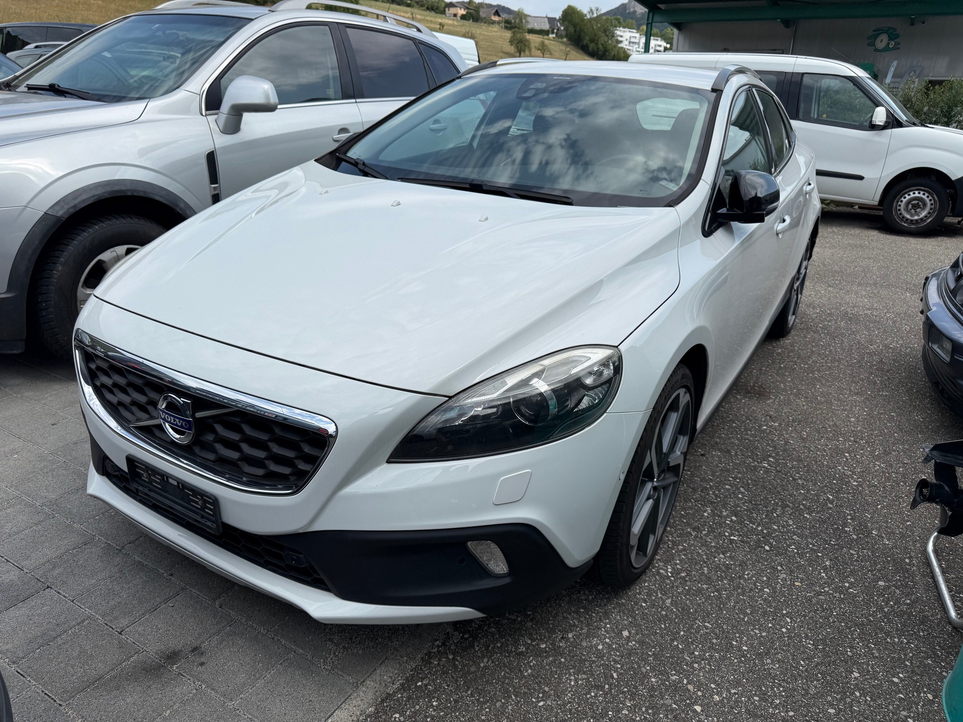 VOLVO V40 Cross Country T4 1.6 Powershift-image-4