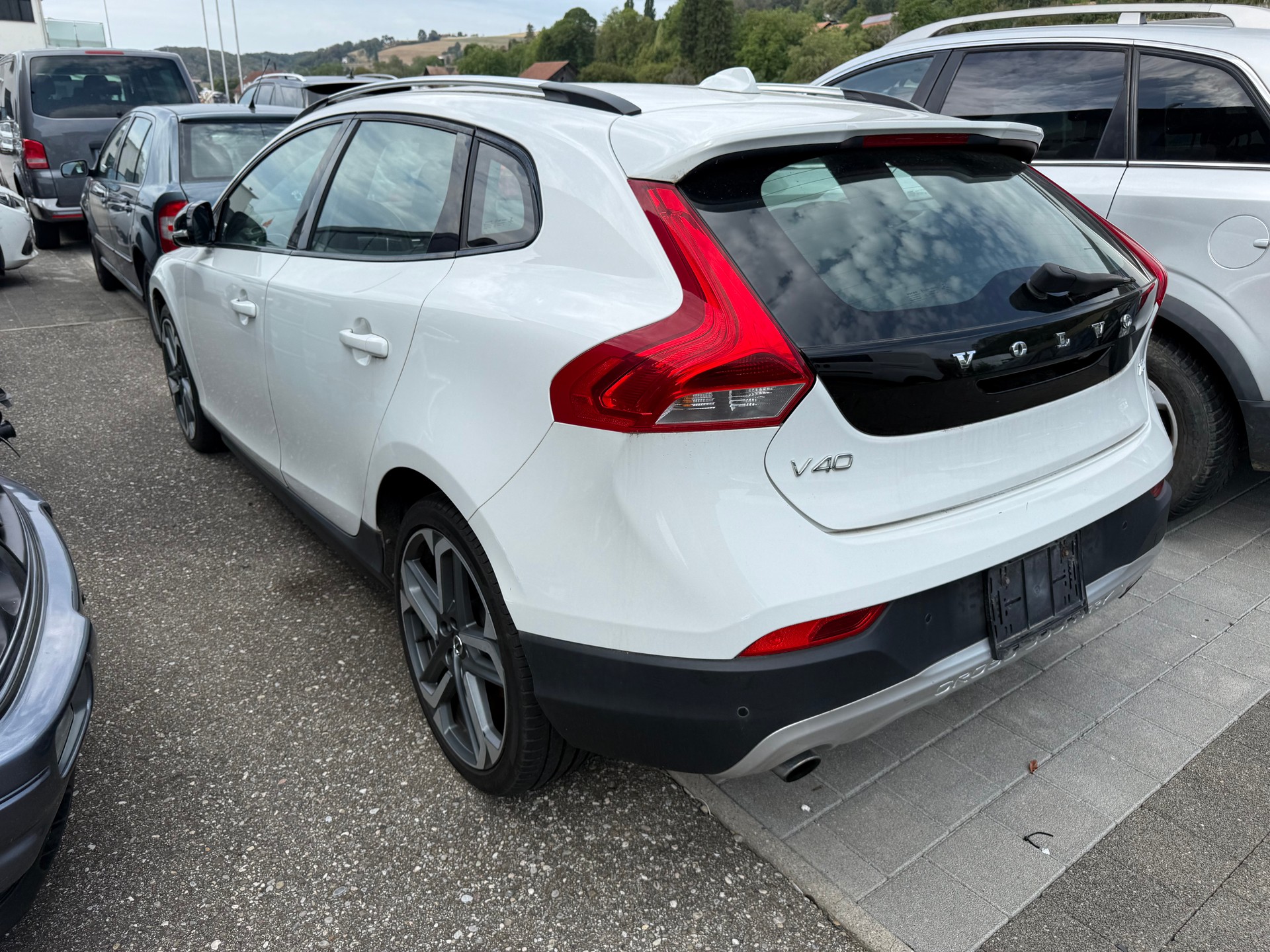 VOLVO V40 Cross Country T4 1.6 Powershift-image-6