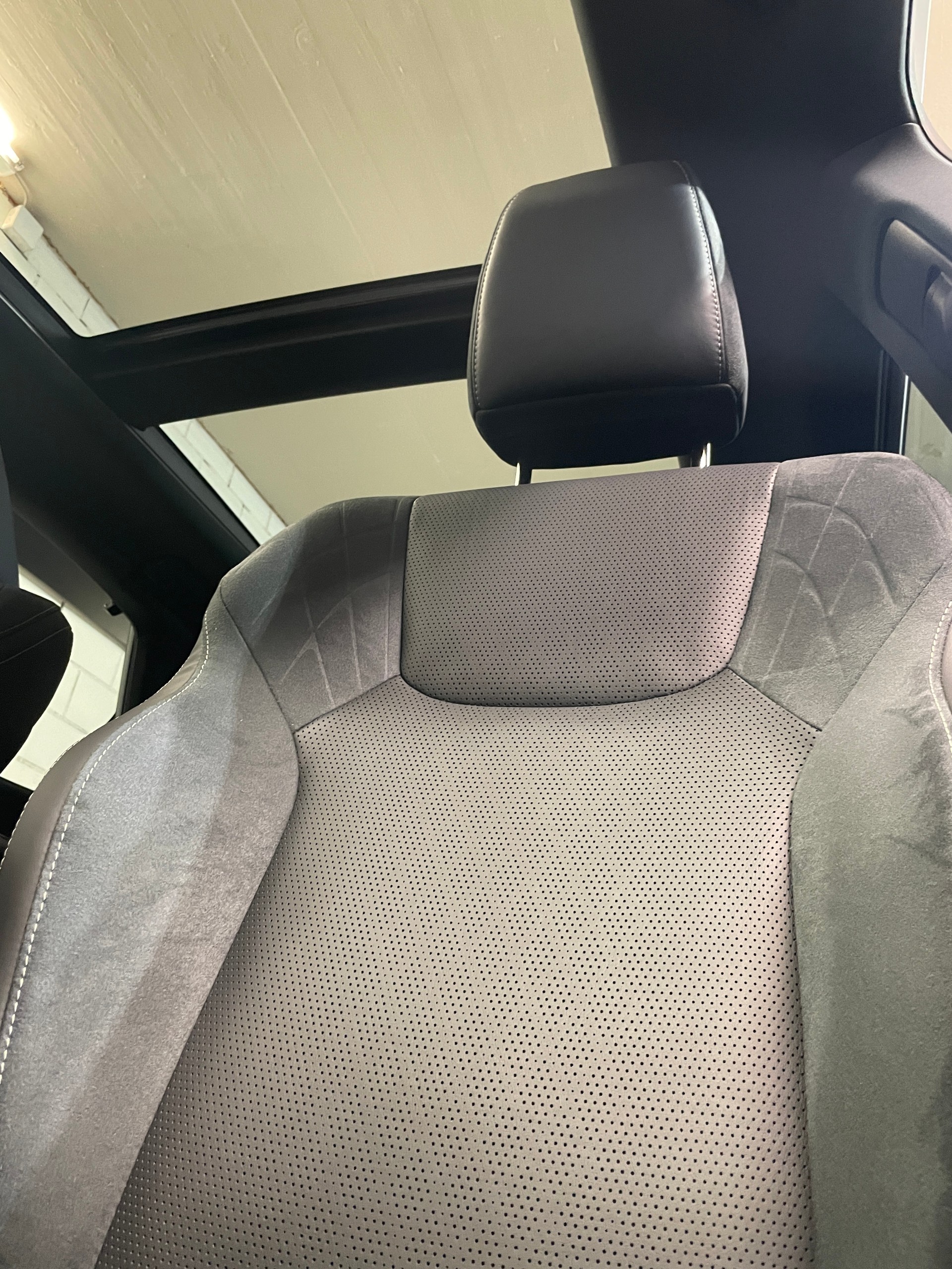 LEXUS RX 450h+ Excellence PHEV AWD CVT-image-10
