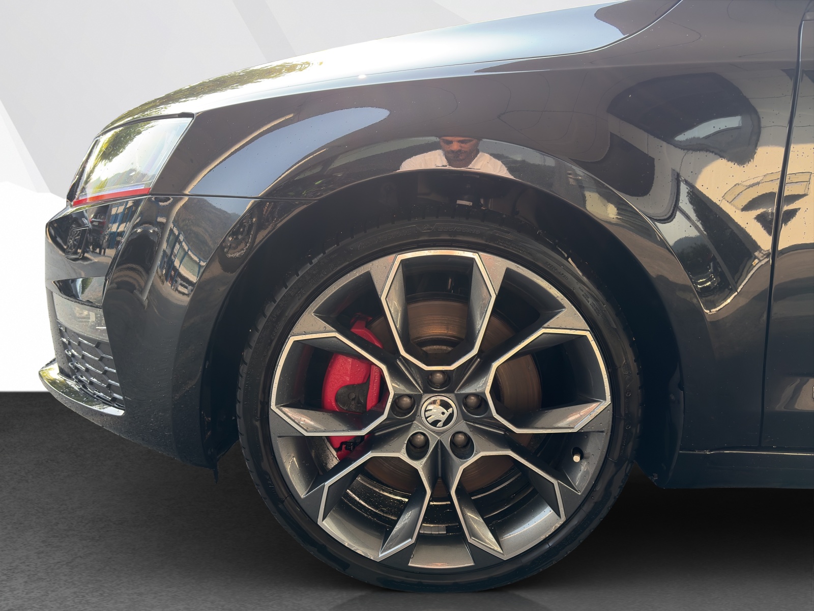 SKODA Octavia Combi 2.0 TSI RS DSG-image-20