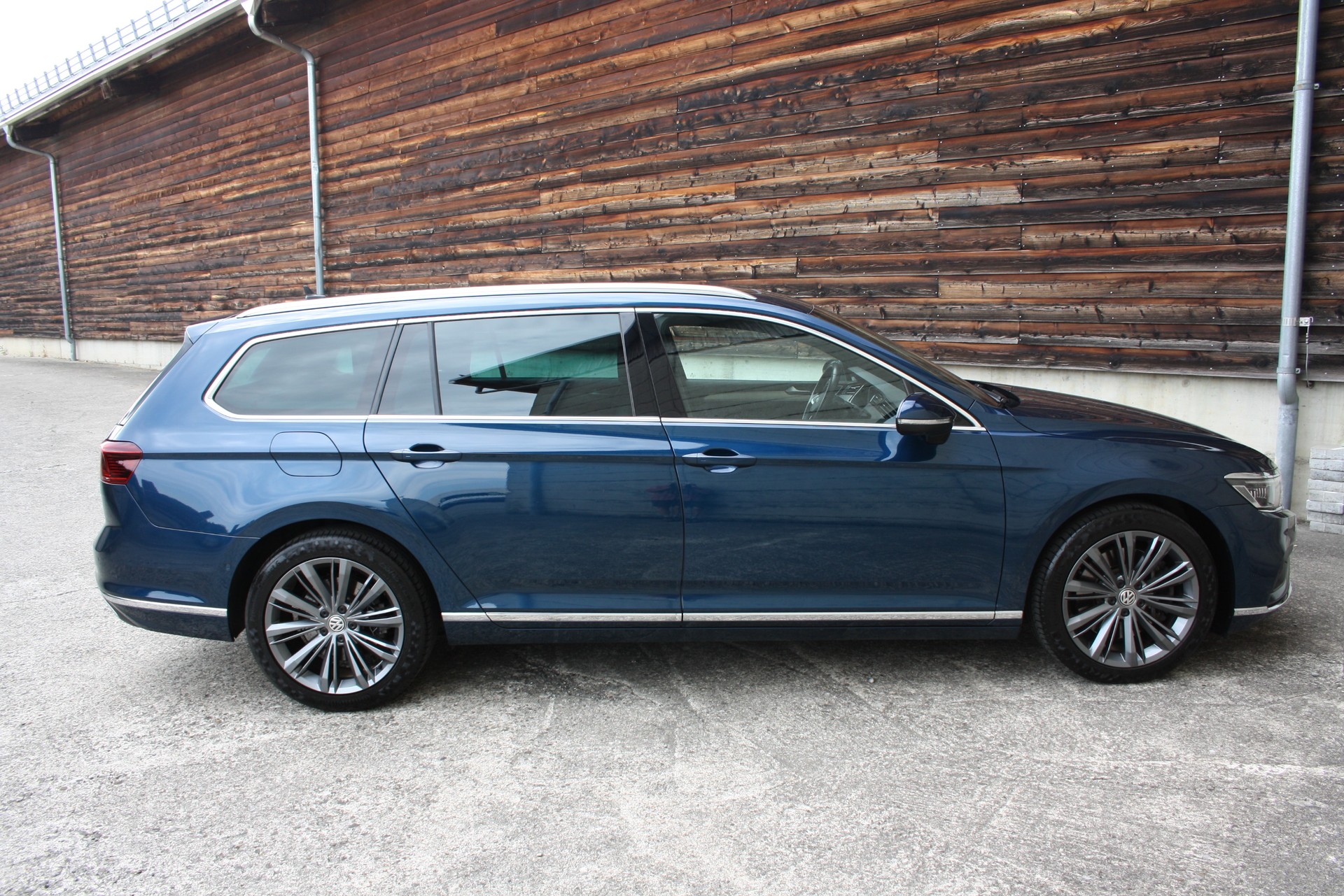 VW Passat 2.0 TDI BMT Edition 4Motion DSG-image-7