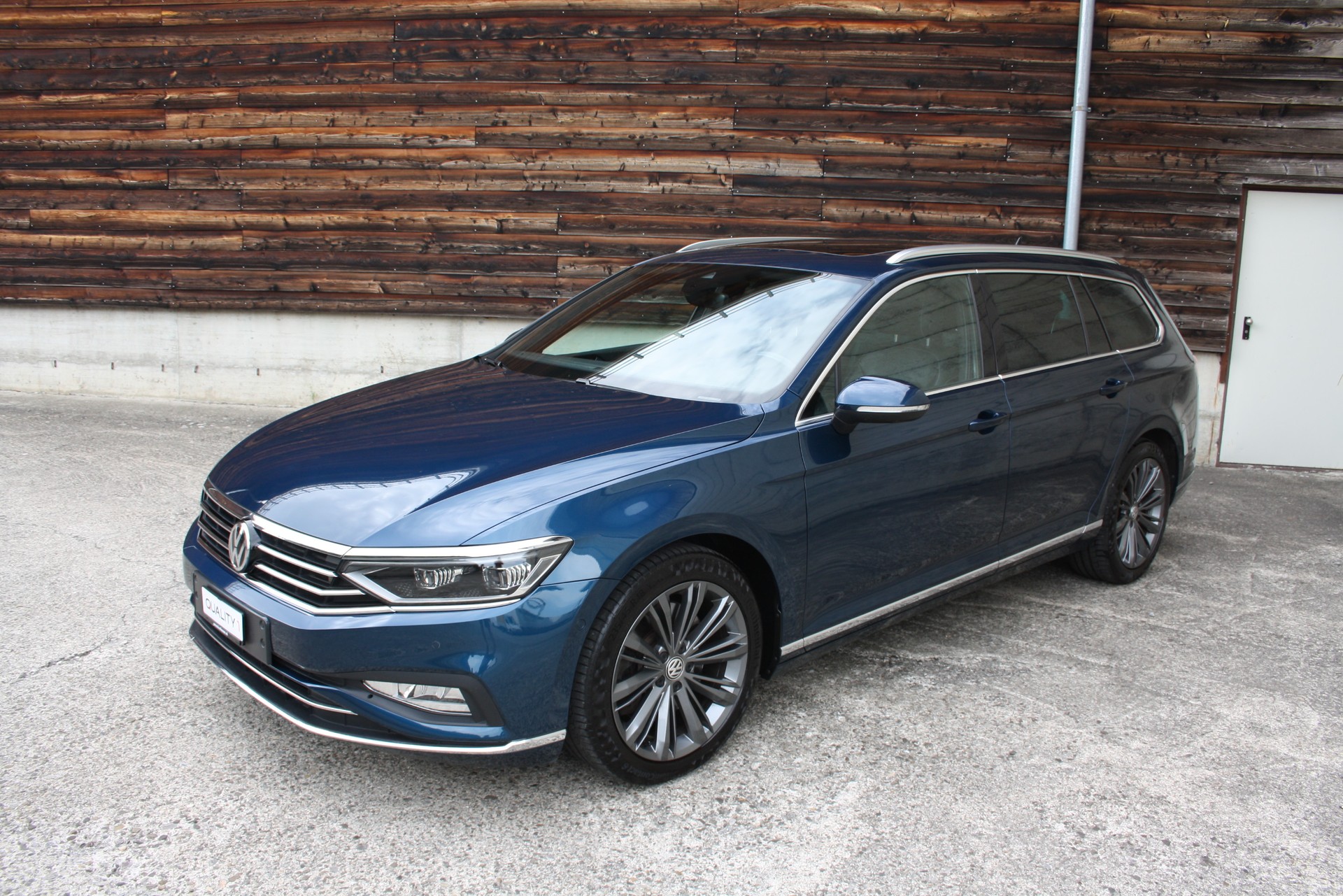 VW Passat 2.0 TDI BMT Edition 4Motion DSG-image-2