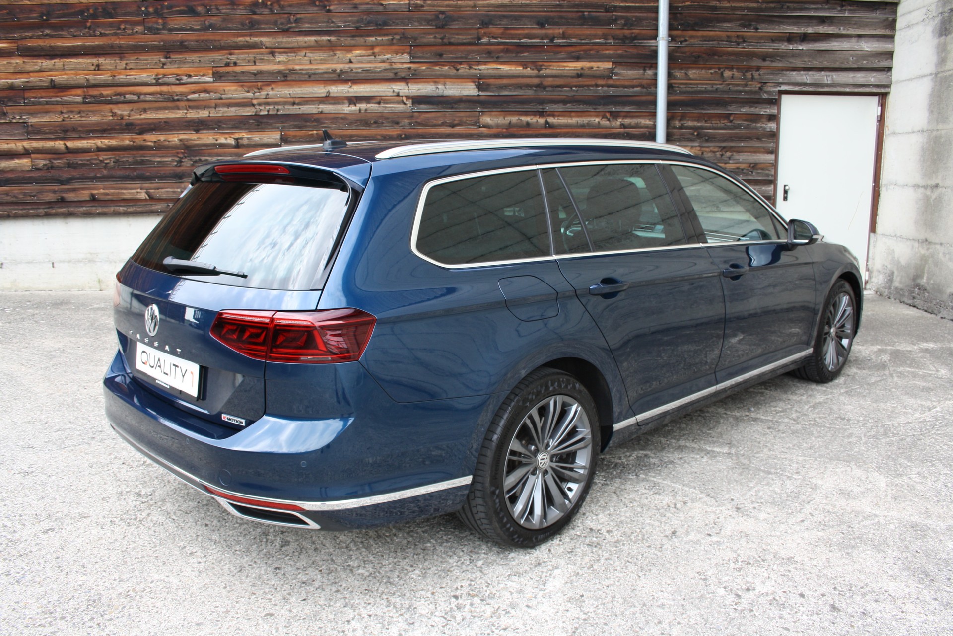 VW Passat 2.0 TDI BMT Edition 4Motion DSG-image-6