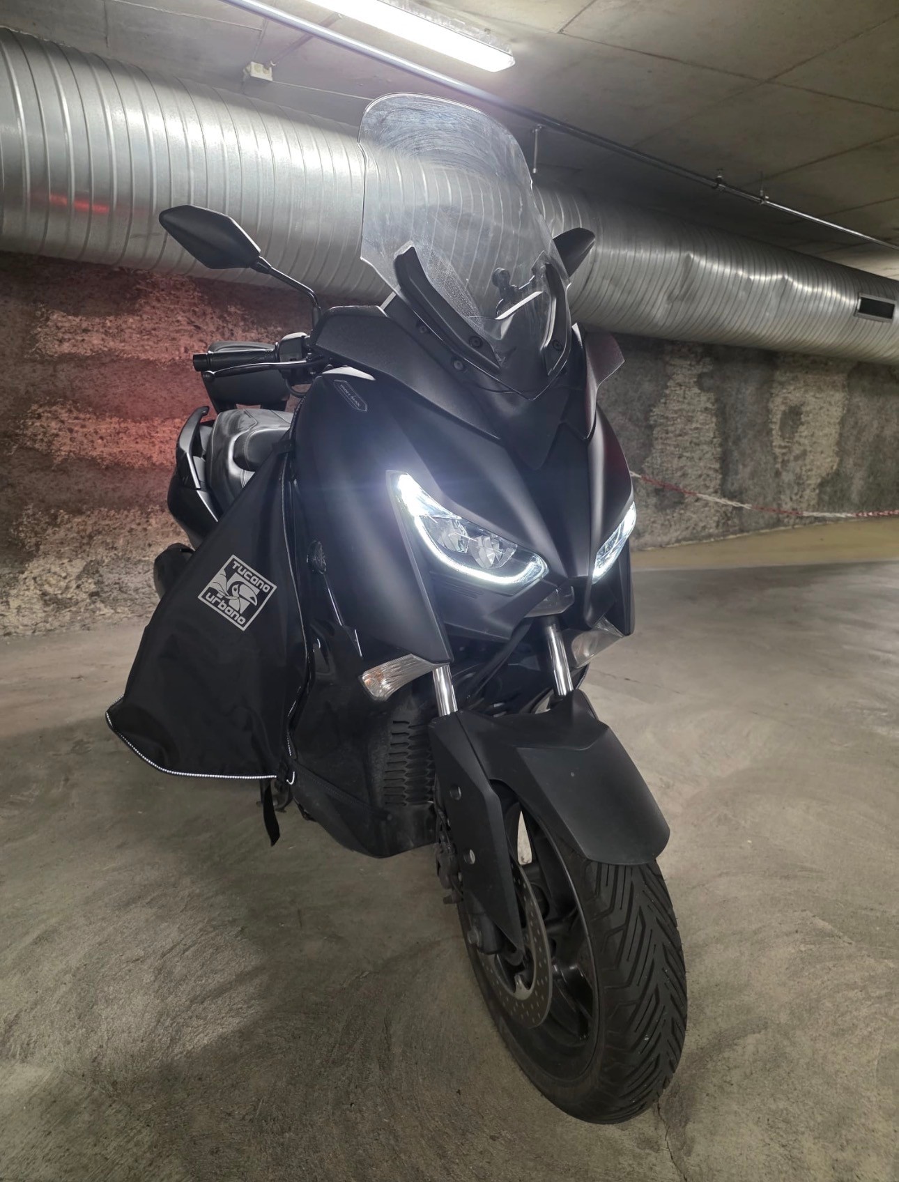 YAMAHA X-Max 300 Iron Max ABS-image-0