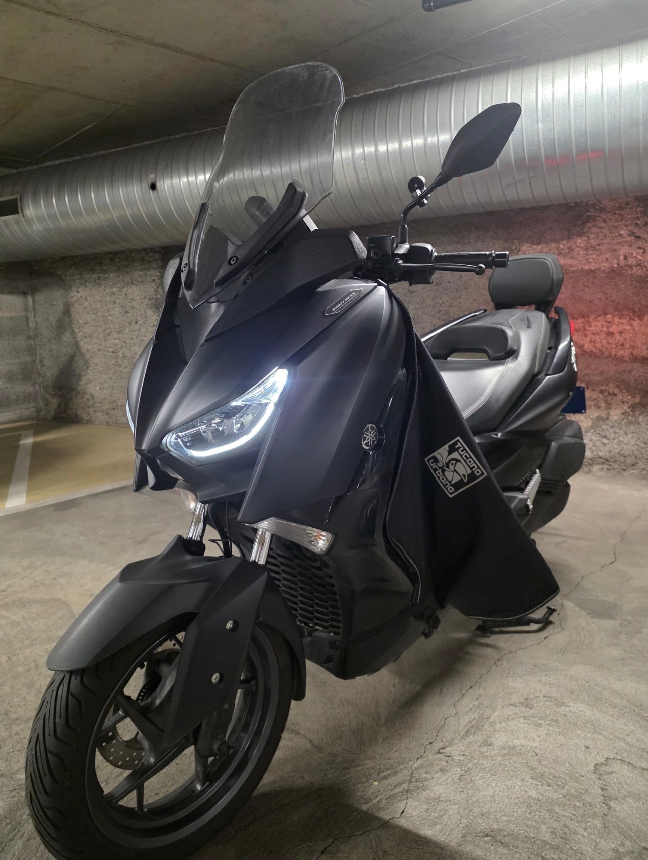 YAMAHA X-Max 300 Iron Max ABS-image-1