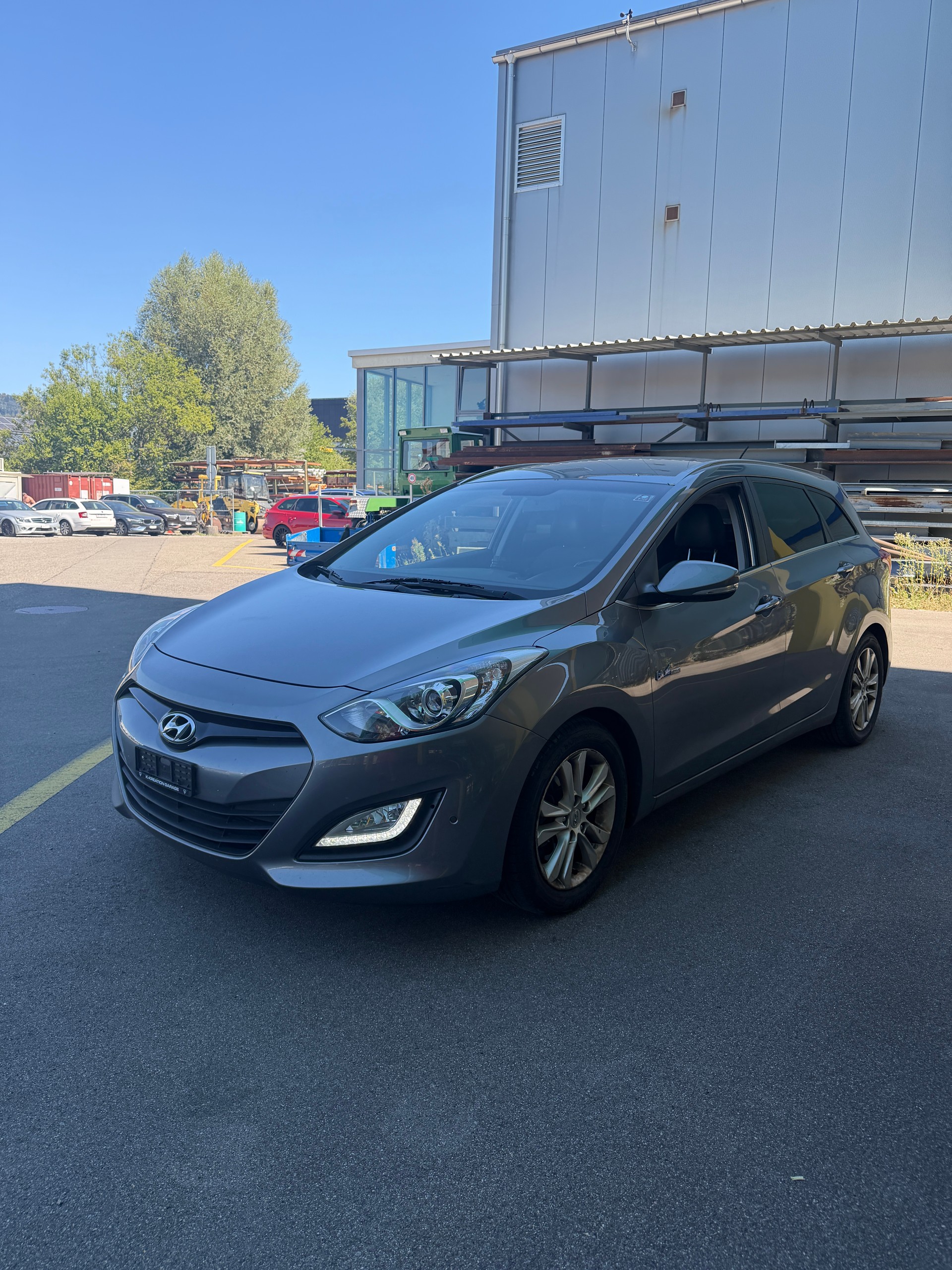 HYUNDAI i30 Wagon 1.6 CRDi Style-image-2