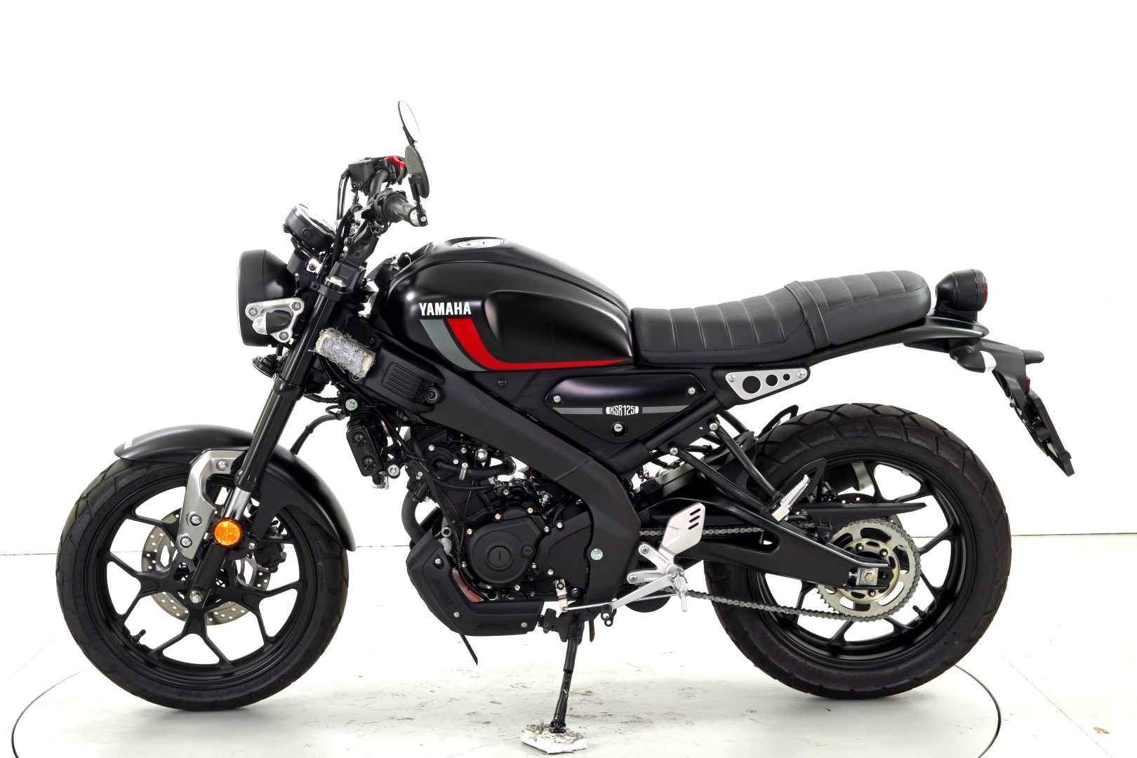 YAMAHA XSR 125 ABS-image-4