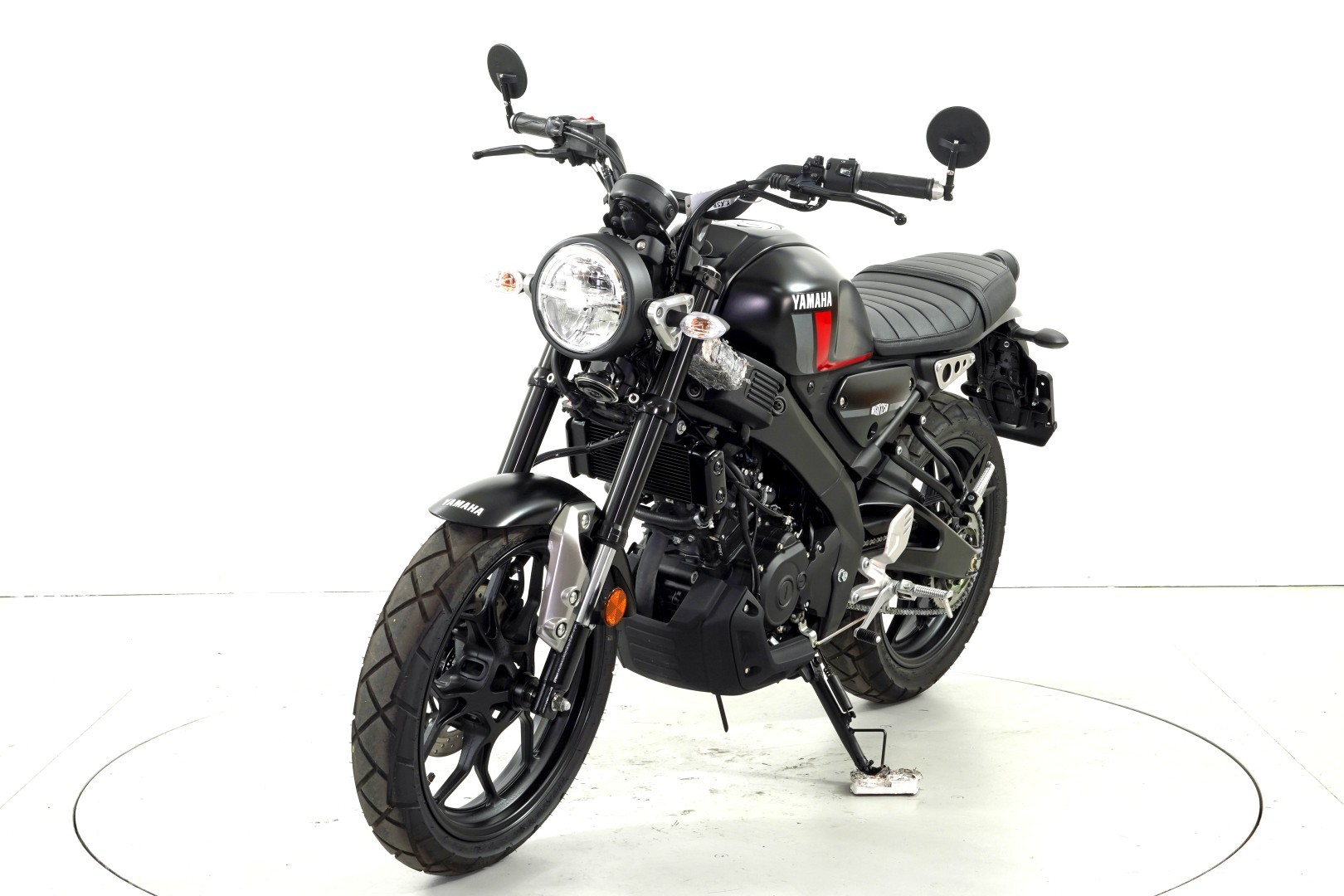 YAMAHA XSR 125 ABS-image-2