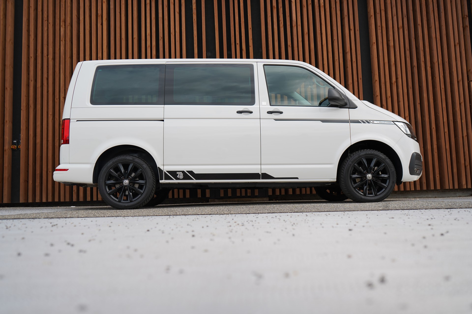 VW T6.1 MULTIVAN 2.0 TDI TRENDLINE LIBERTY DSG l 150 PS