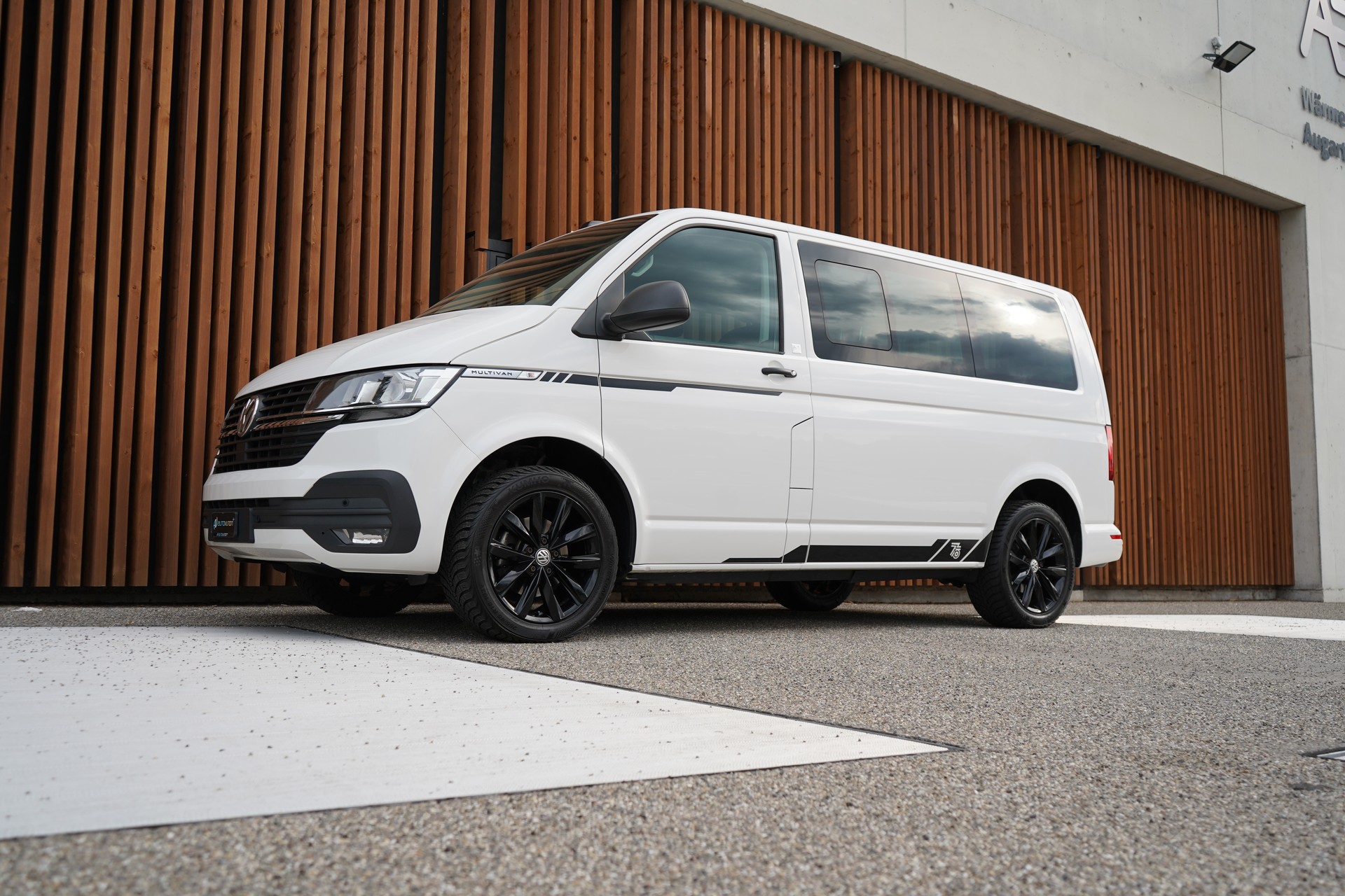 VW T6.1 MULTIVAN 2.0 TDI TRENDLINE LIBERTY DSG l 150 PS-image-7