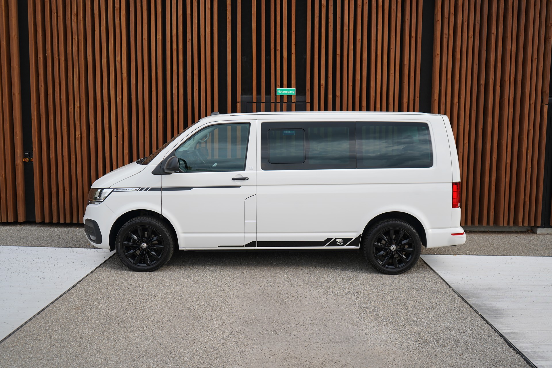 VW T6.1 MULTIVAN 2.0 TDI TRENDLINE LIBERTY DSG l 150 PS-showroom-element-3