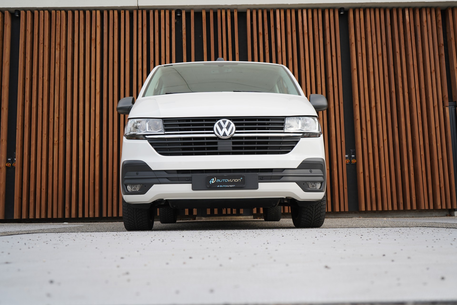 VW T6.1 MULTIVAN 2.0 TDI TRENDLINE LIBERTY DSG l 150 PS-image-13