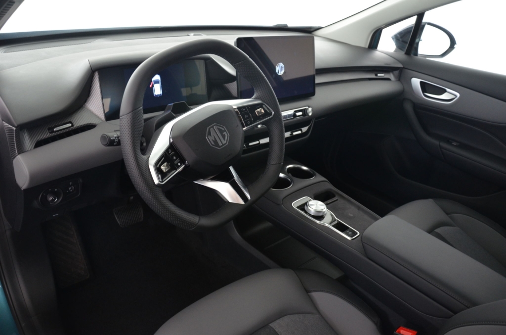 MG 4 EV 64kWh Premium Facelift-image-10