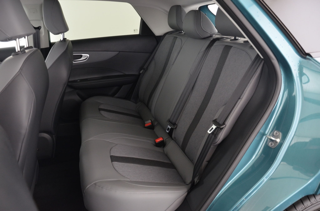 MG 4 EV 64kWh Premium Facelift-image-13