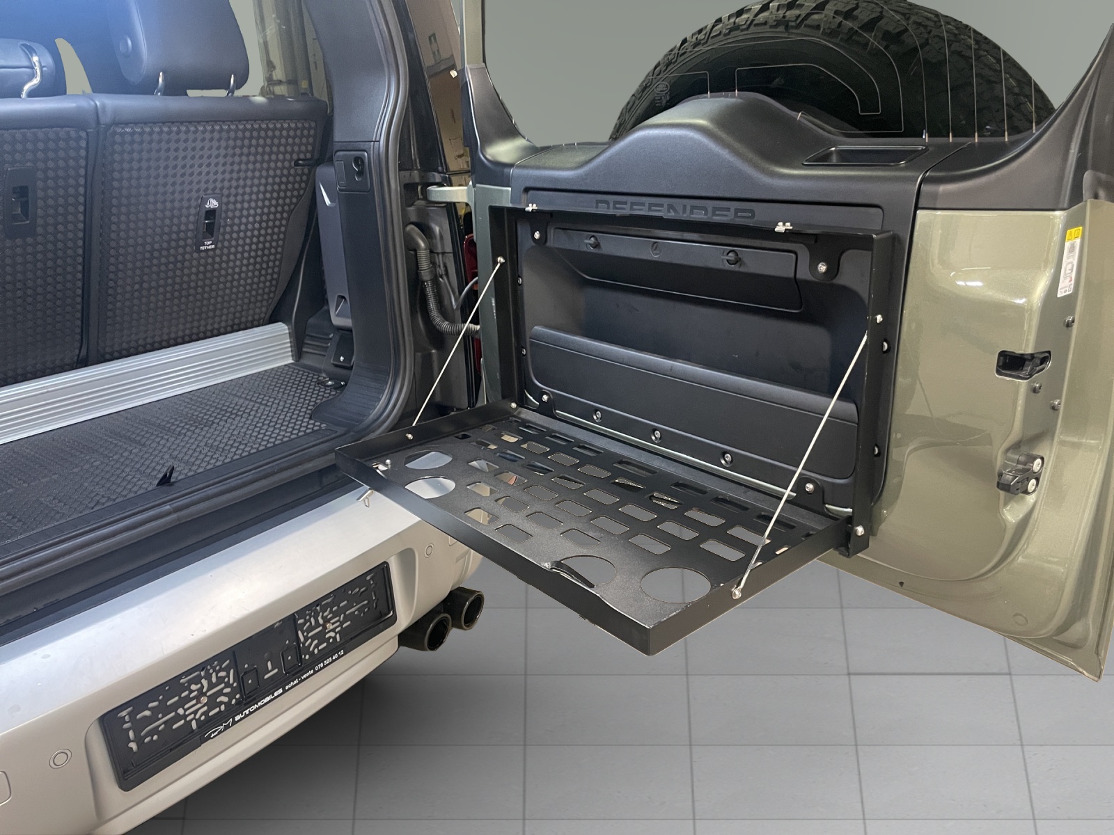 LAND ROVER Defender 110 P400 I6 X-Dynamic SE 3.0 AT8-image-9