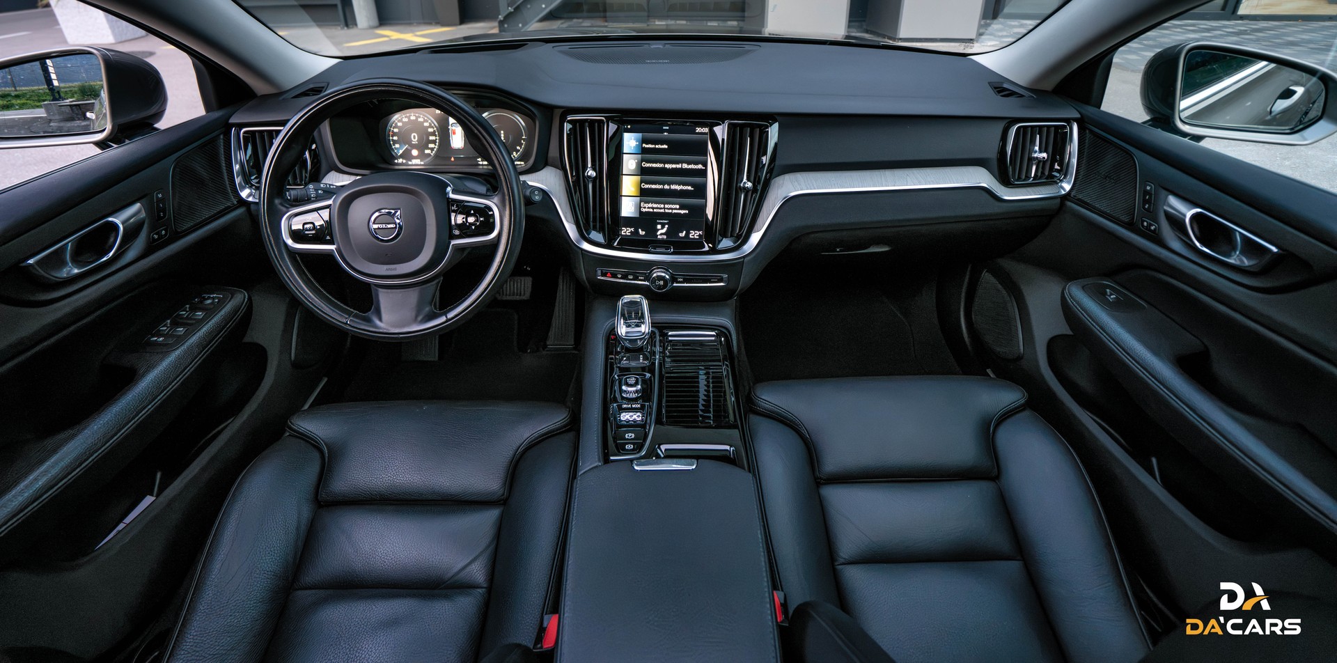 VOLVO V60 T6 eAWD Twin Engine Inscription Expression Geartronic-image-8