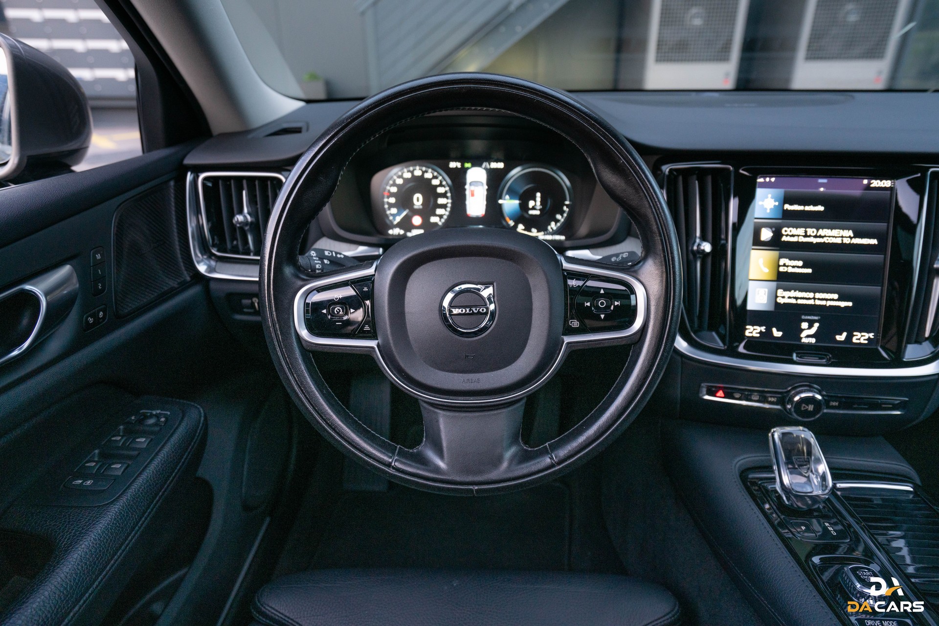 VOLVO V60 T6 eAWD Twin Engine Inscription Expression Geartronic-image-9