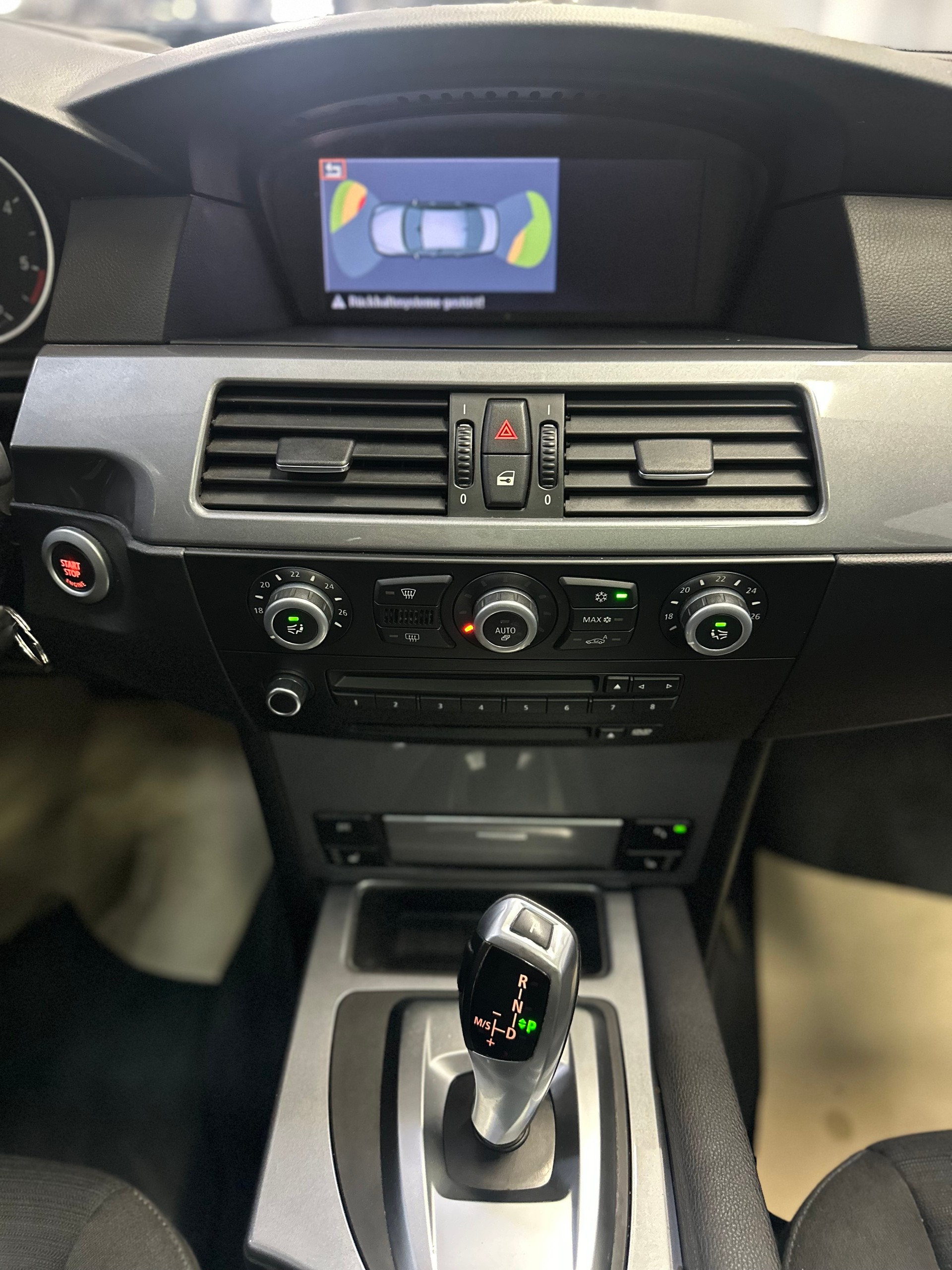 BMW 525d Steptronic-image-12