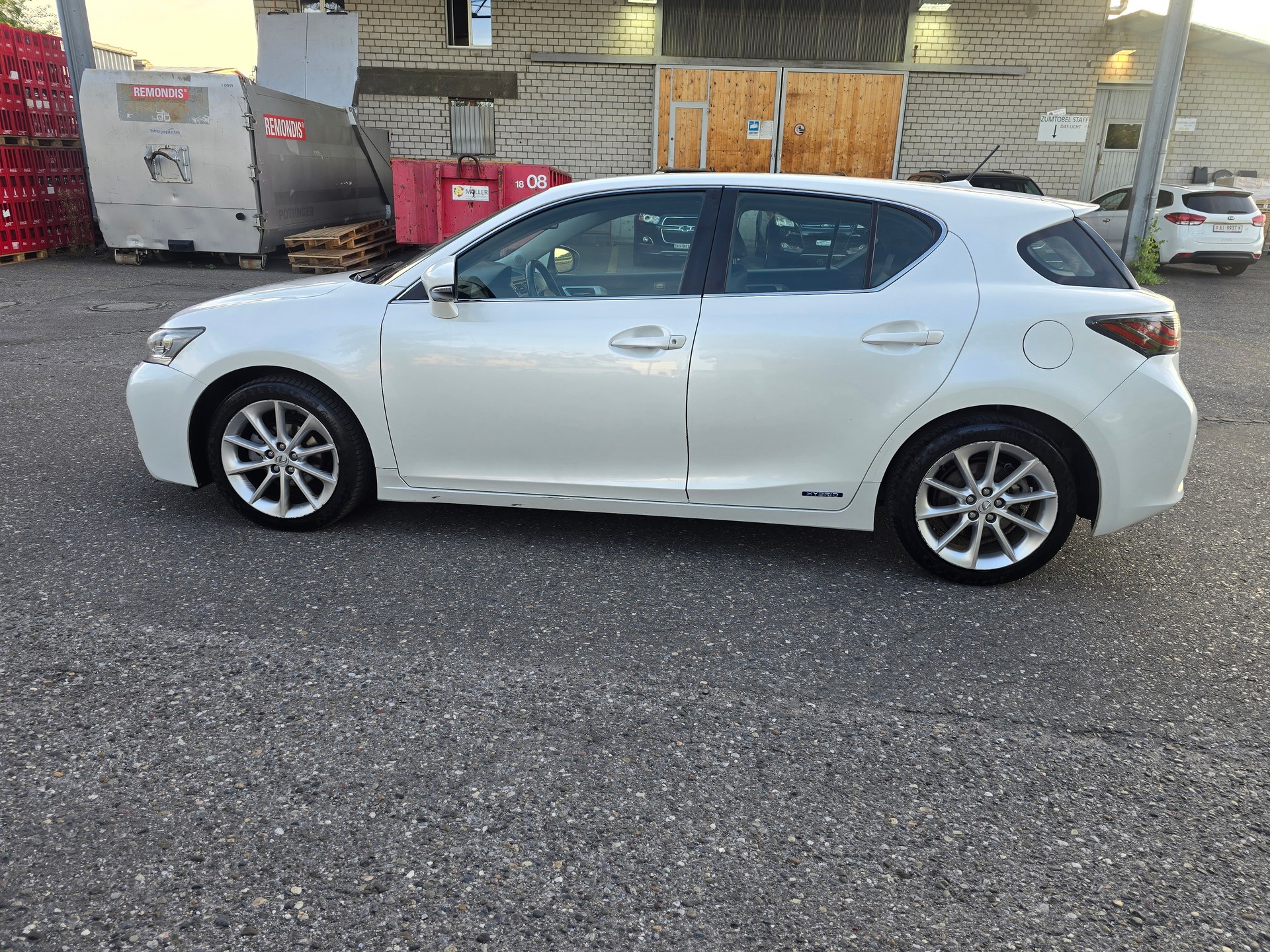 LEXUS CT 200h 1.8 excellence CVT-image-8