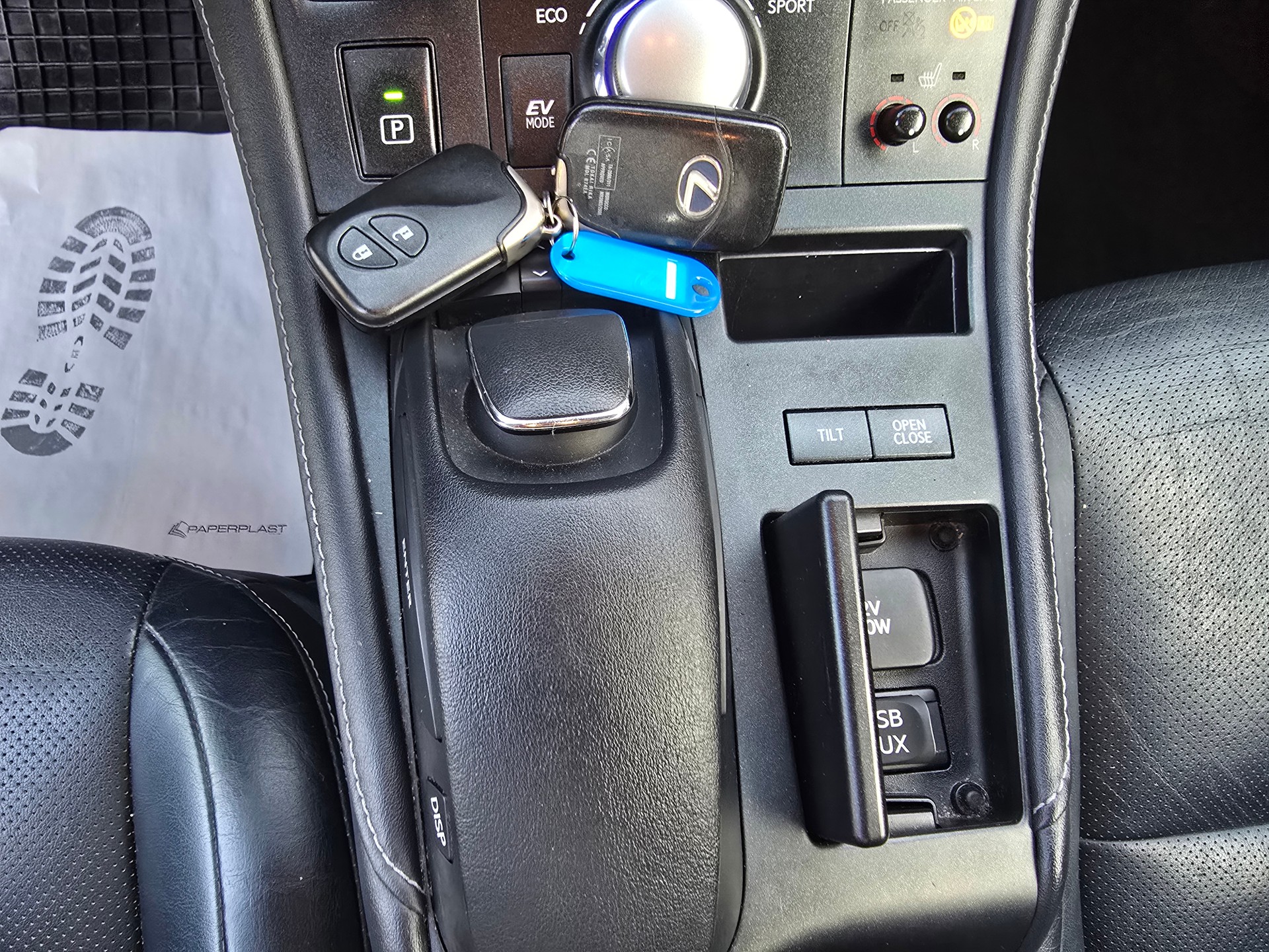 LEXUS CT 200h 1.8 excellence CVT-image-19