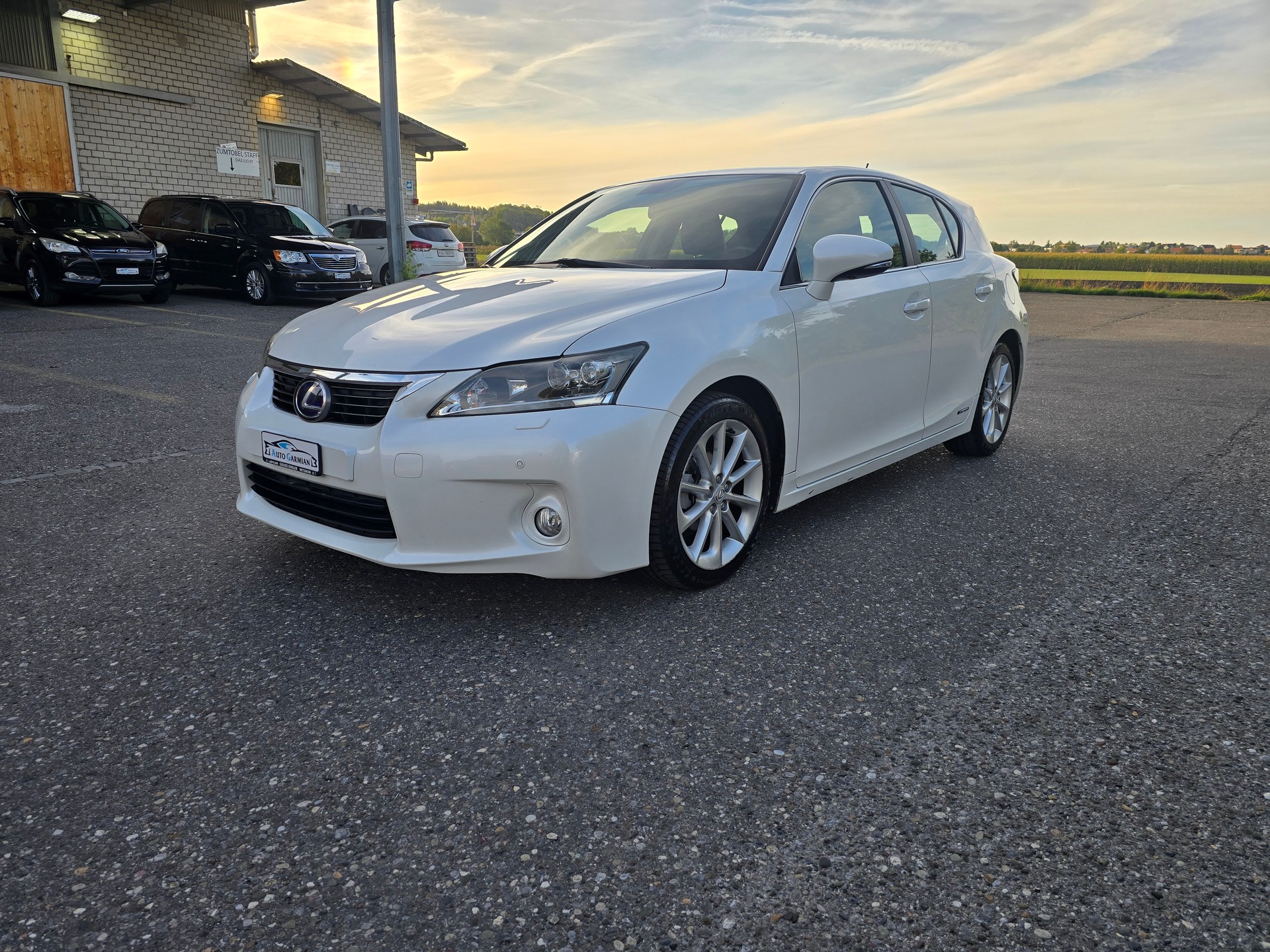 LEXUS CT 200h 1.8 excellence CVT-showroom-element-2