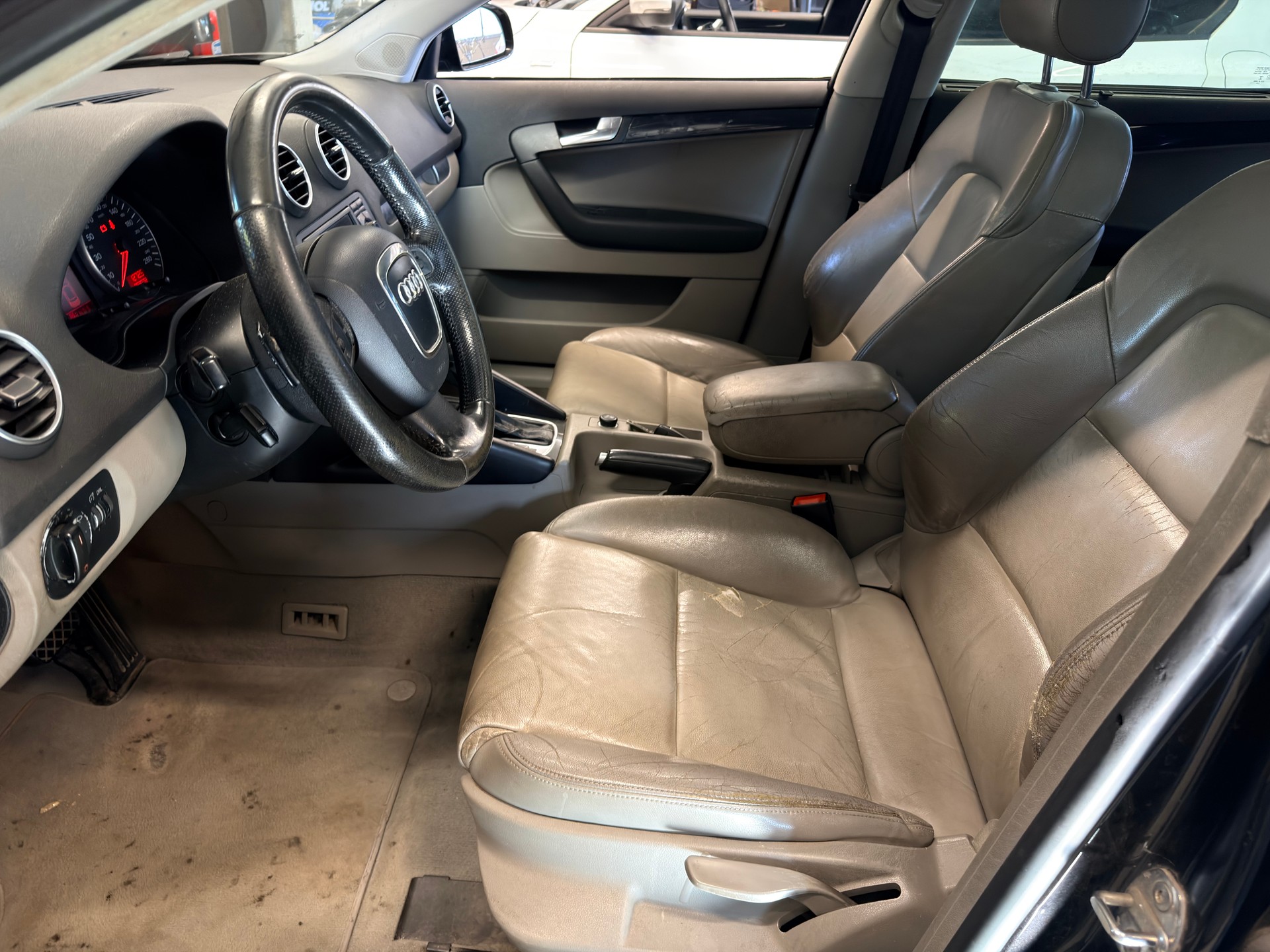 AUDI A3 Sportback 2.0 TDI Ambition HAGELSCHADEN-showroom-element-3