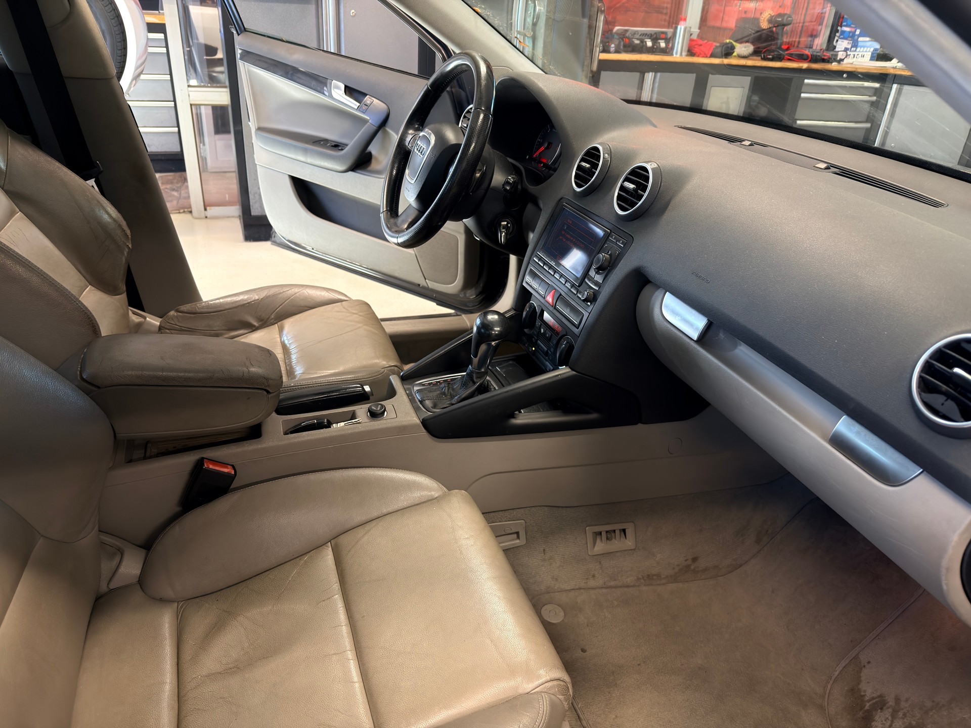 AUDI A3 Sportback 2.0 TDI Ambition HAGELSCHADEN-image-5