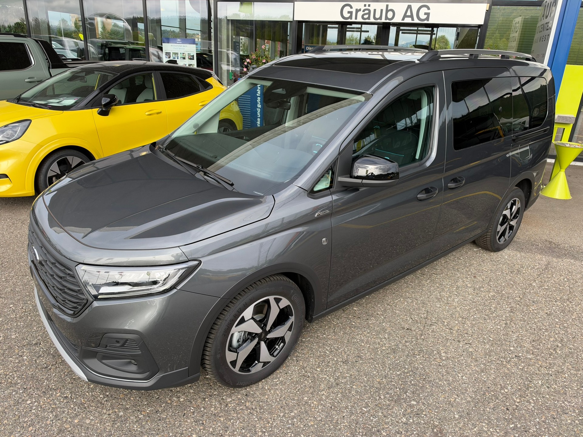 FORD Grand Tourneo Connect 2.0 EcoBlue AWD Active-showroom-element-2