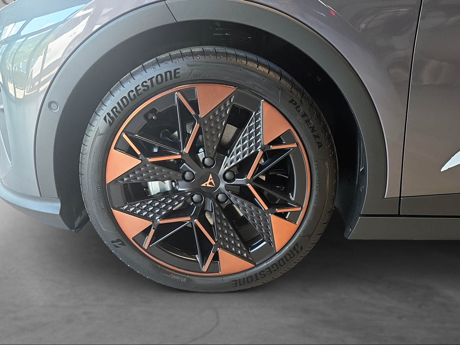 CUPRA Raval 52 kWh Endurance Prime Edition-showroom-element-2