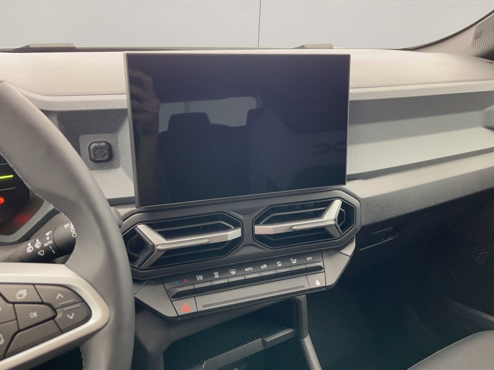 DACIA Duster 1.8 Hybrid Journey-image-11
