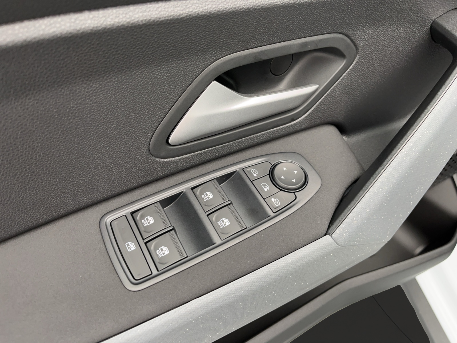 DACIA Duster 1.8 Hybrid Journey-image-12