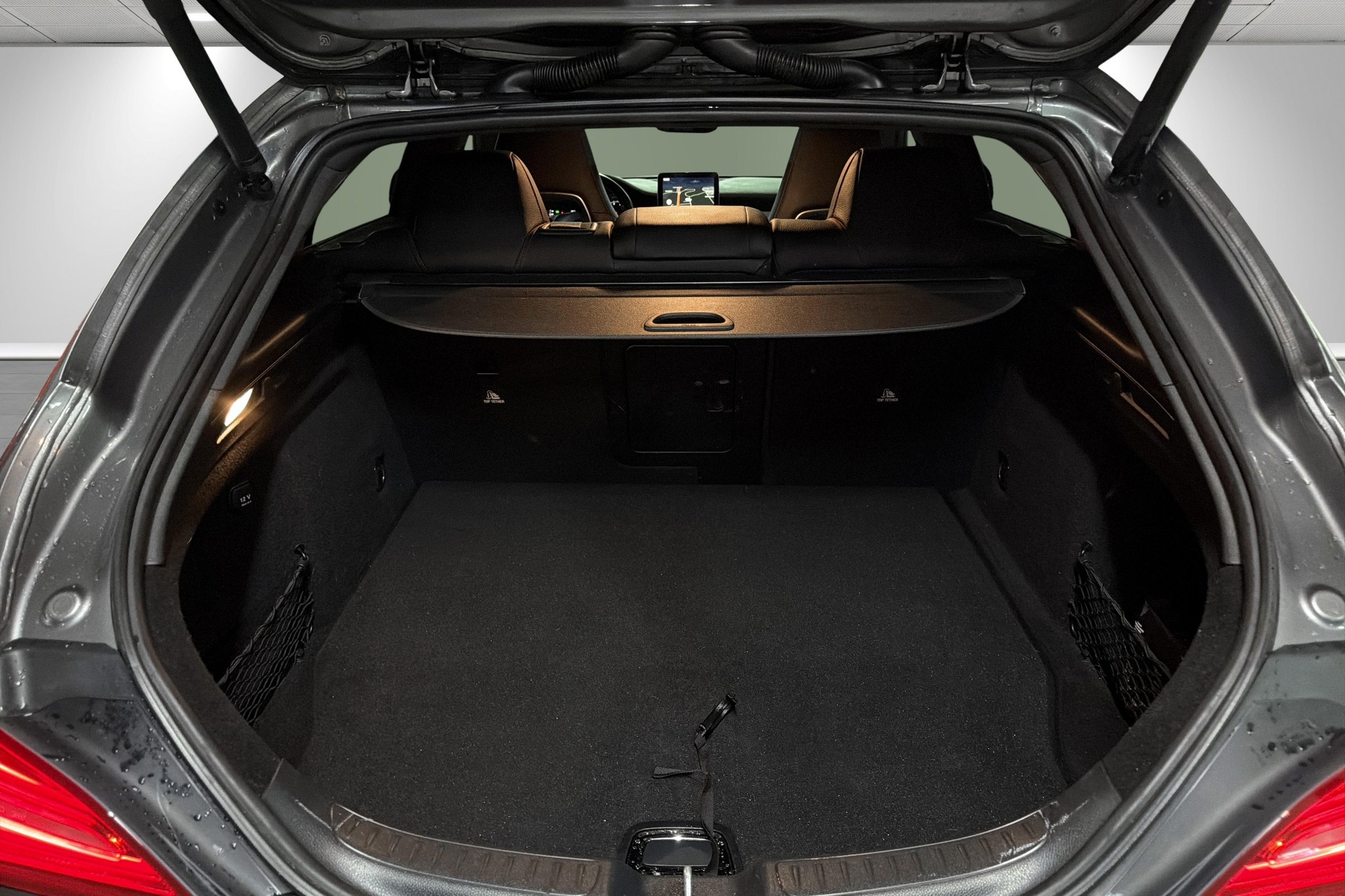 MERCEDES-BENZ CLA Shooting Brake 250 Sport 7G-DCT 4Matic-image-17