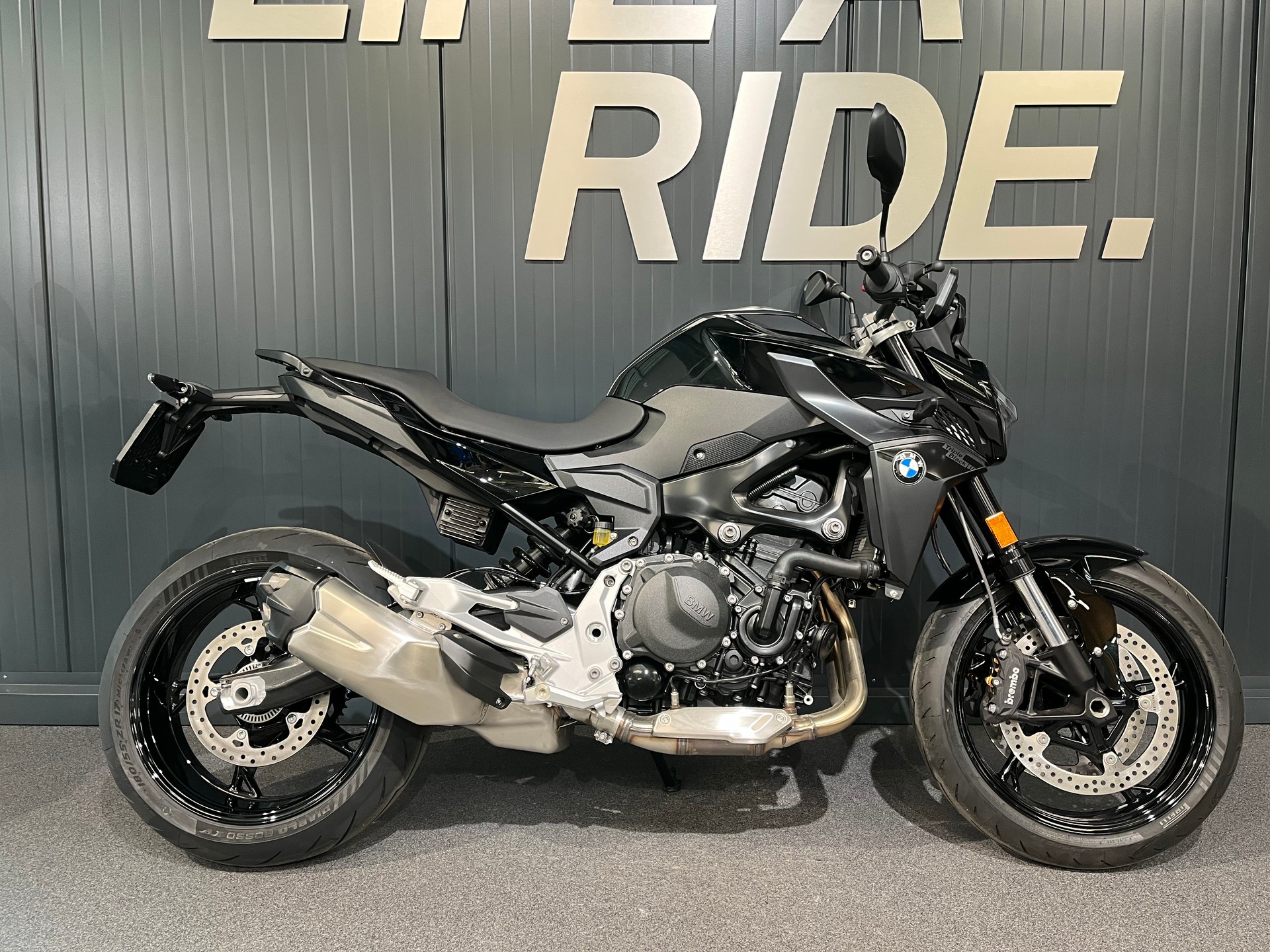 BMW F 900 R (70kW) - Youngster-Edition-image-0