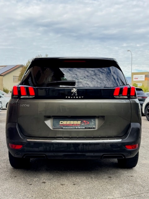 PEUGEOT 5008 1.2 Pure Tech Active-image-5
