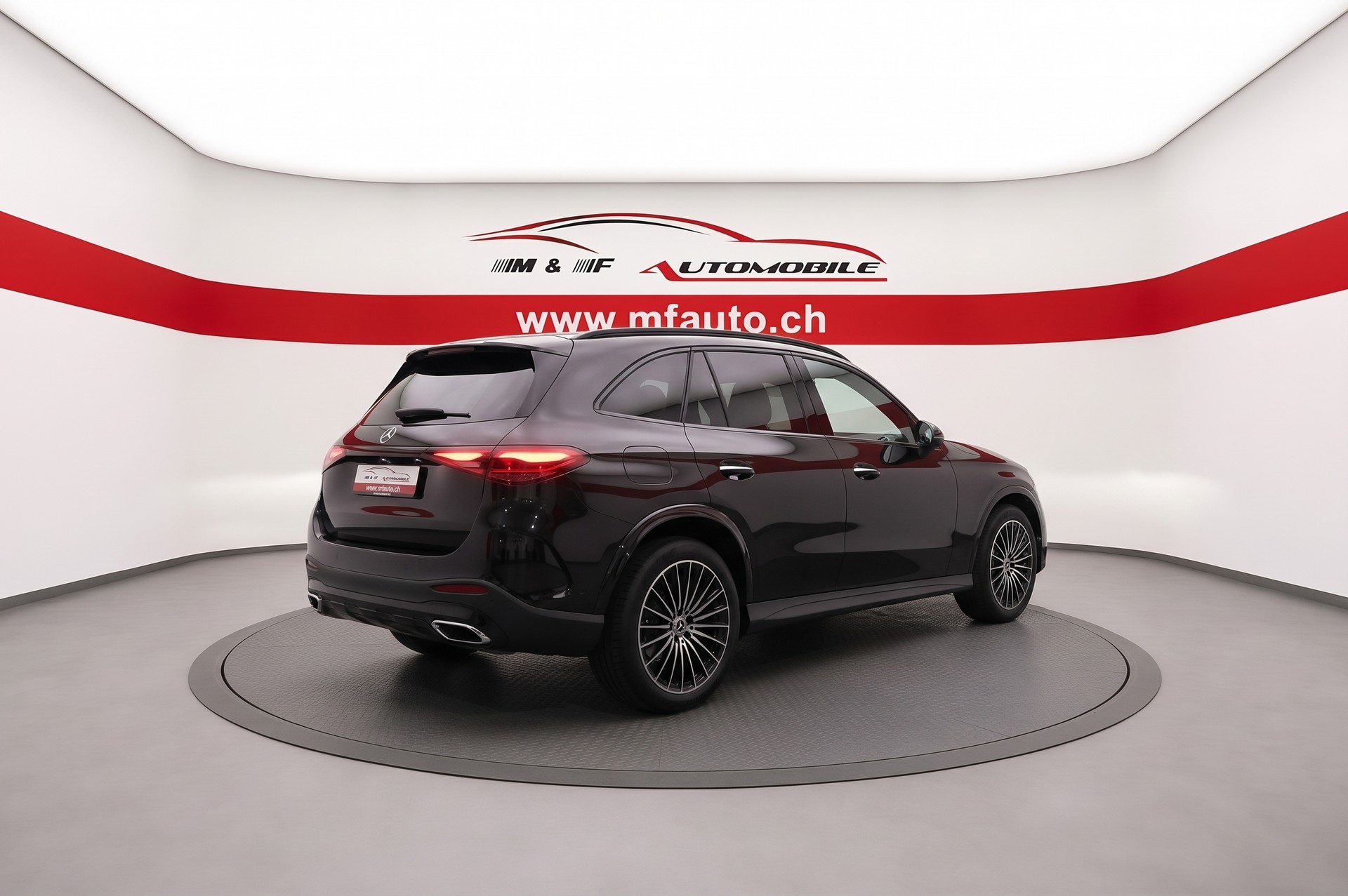 MERCEDES-BENZ GLC 400 e AMG Line 4matic-image-4
