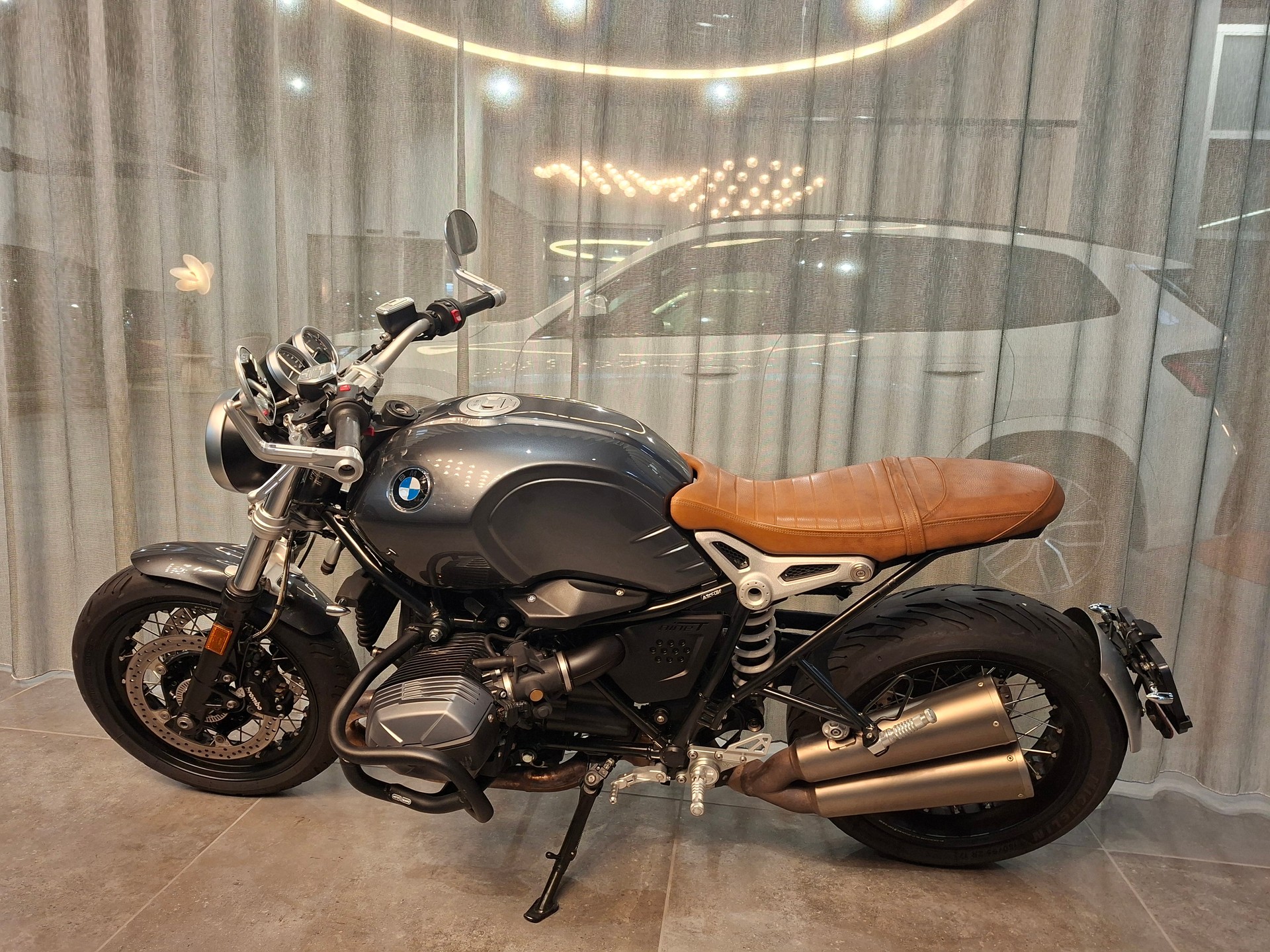 BMW R nineT Pure A2 (35kW)-image-1
