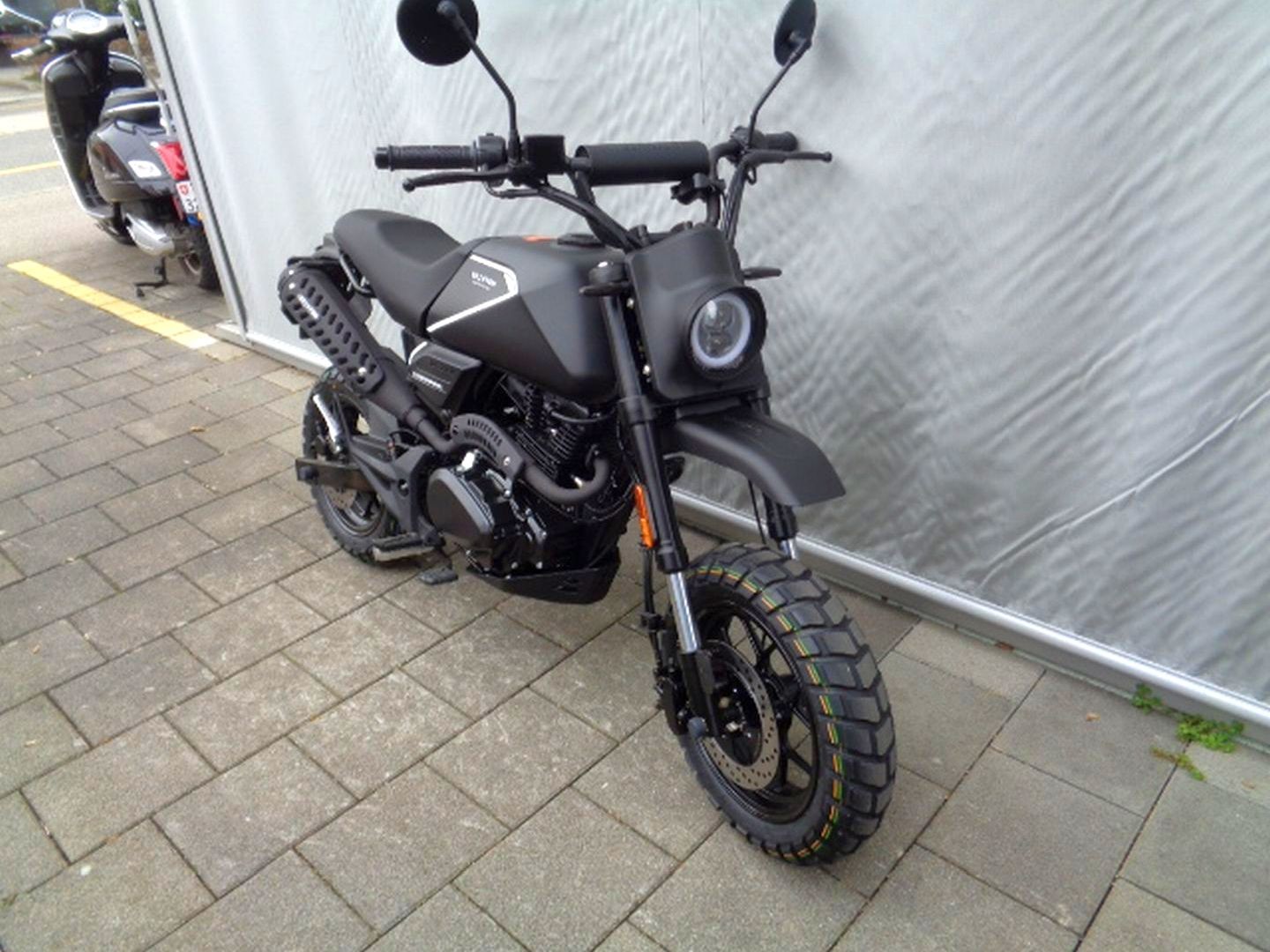 BRIXTON Crossfire 125 XS CBS-image-1