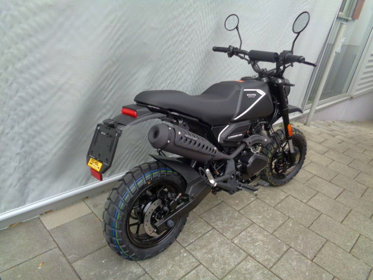 BRIXTON Crossfire 125 XS CBS-image-2