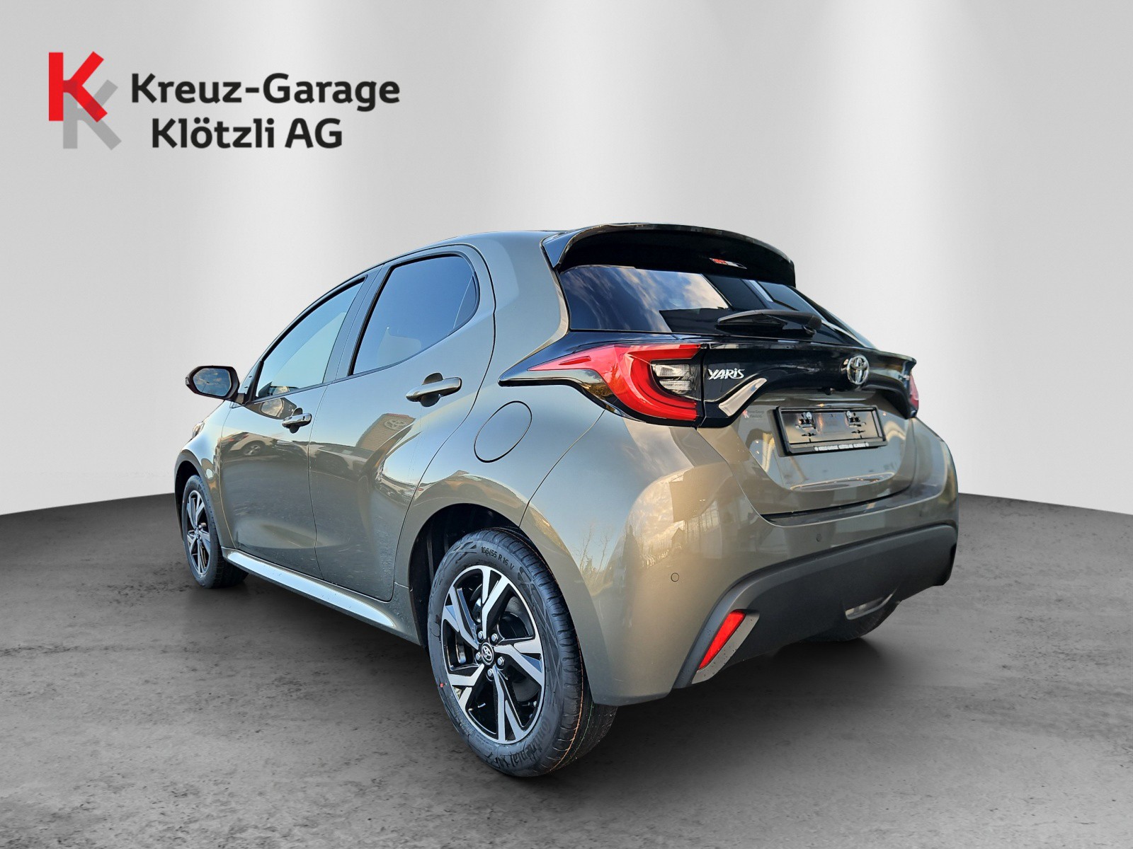 TOYOTA Yaris 1.5 Trend e-CVT-image-4