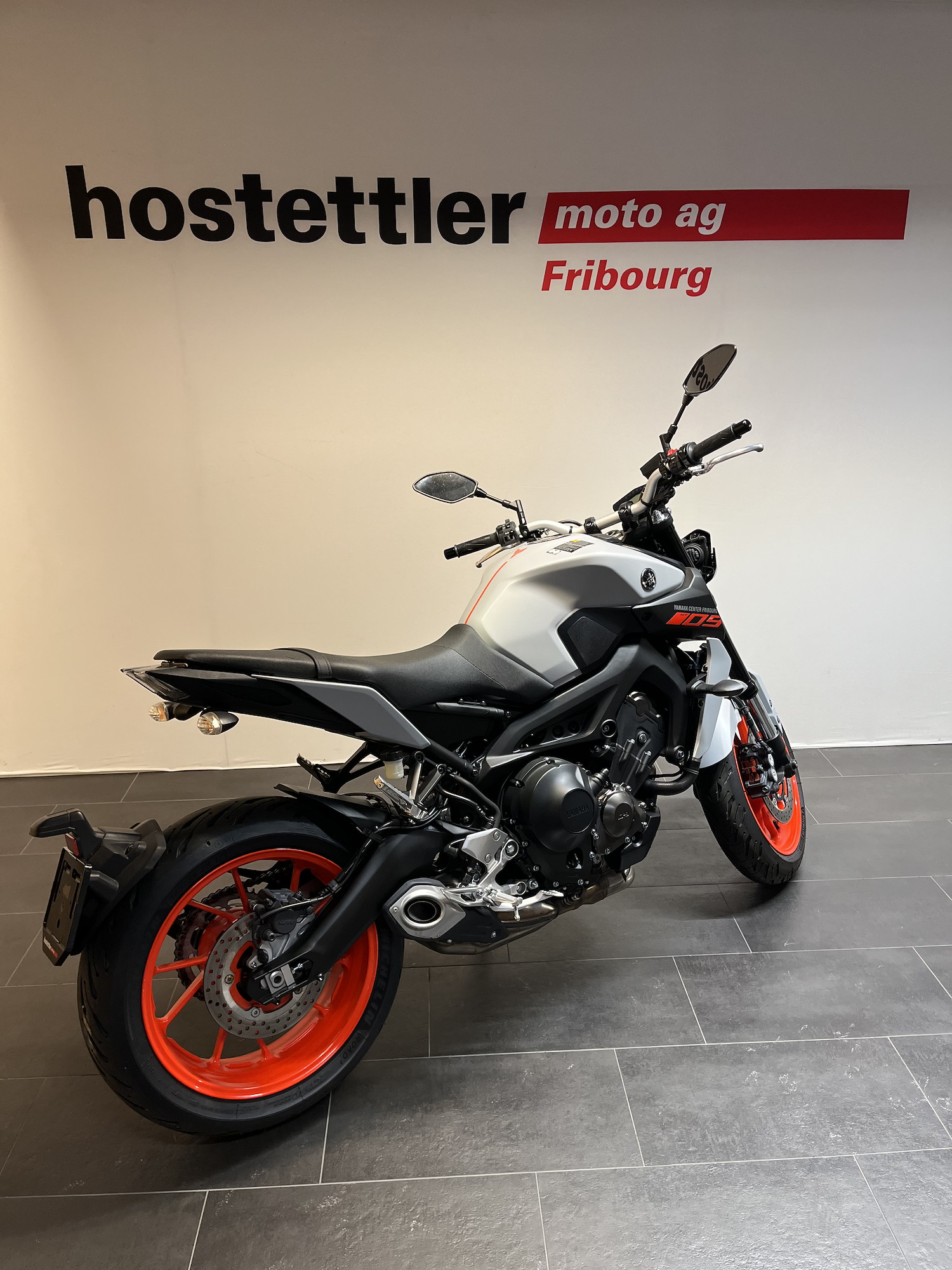 YAMAHA MT-09-image-2