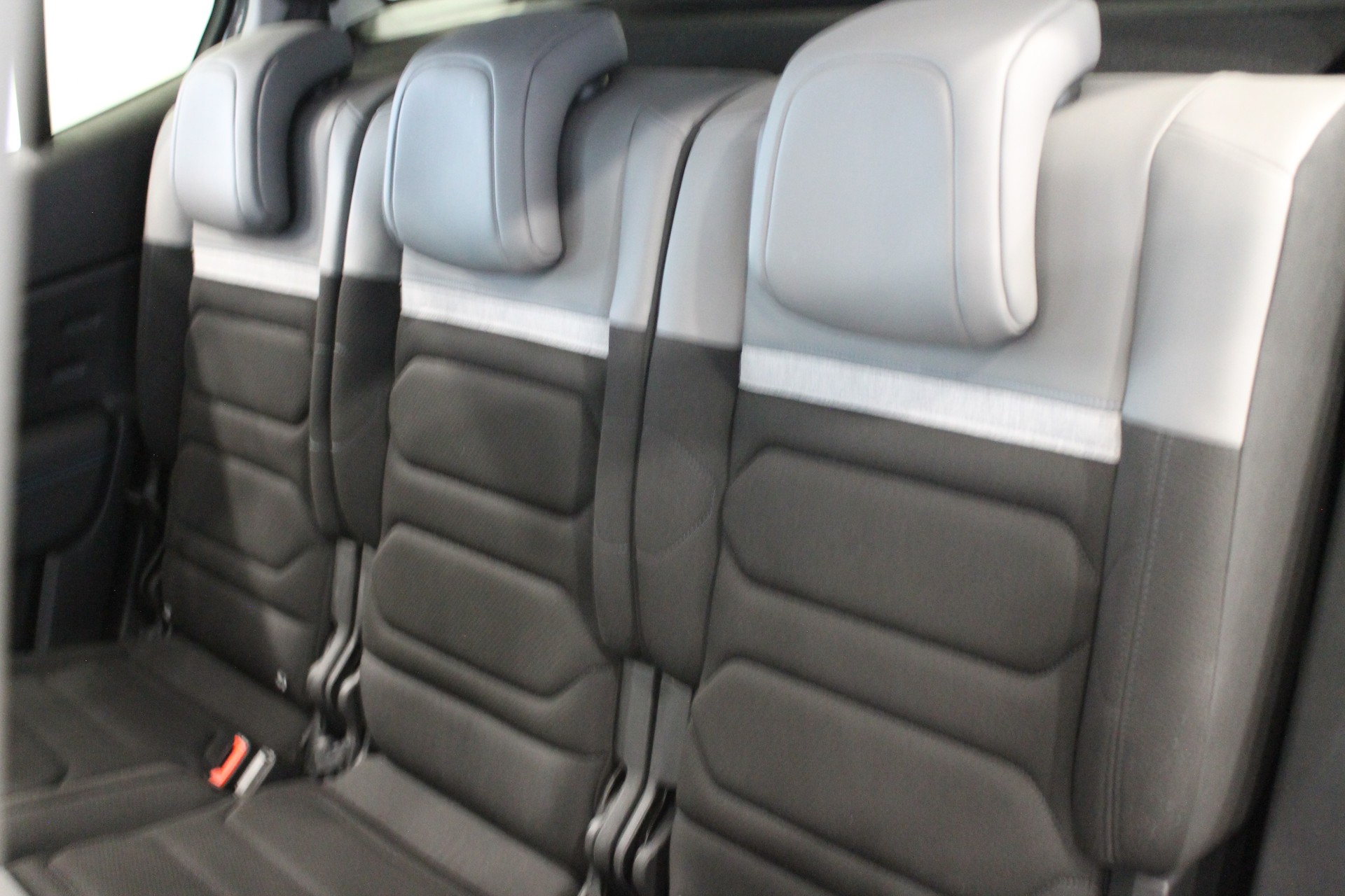 CITROEN C5 Aircross 1.2 HEV Swiss Edition-image-10