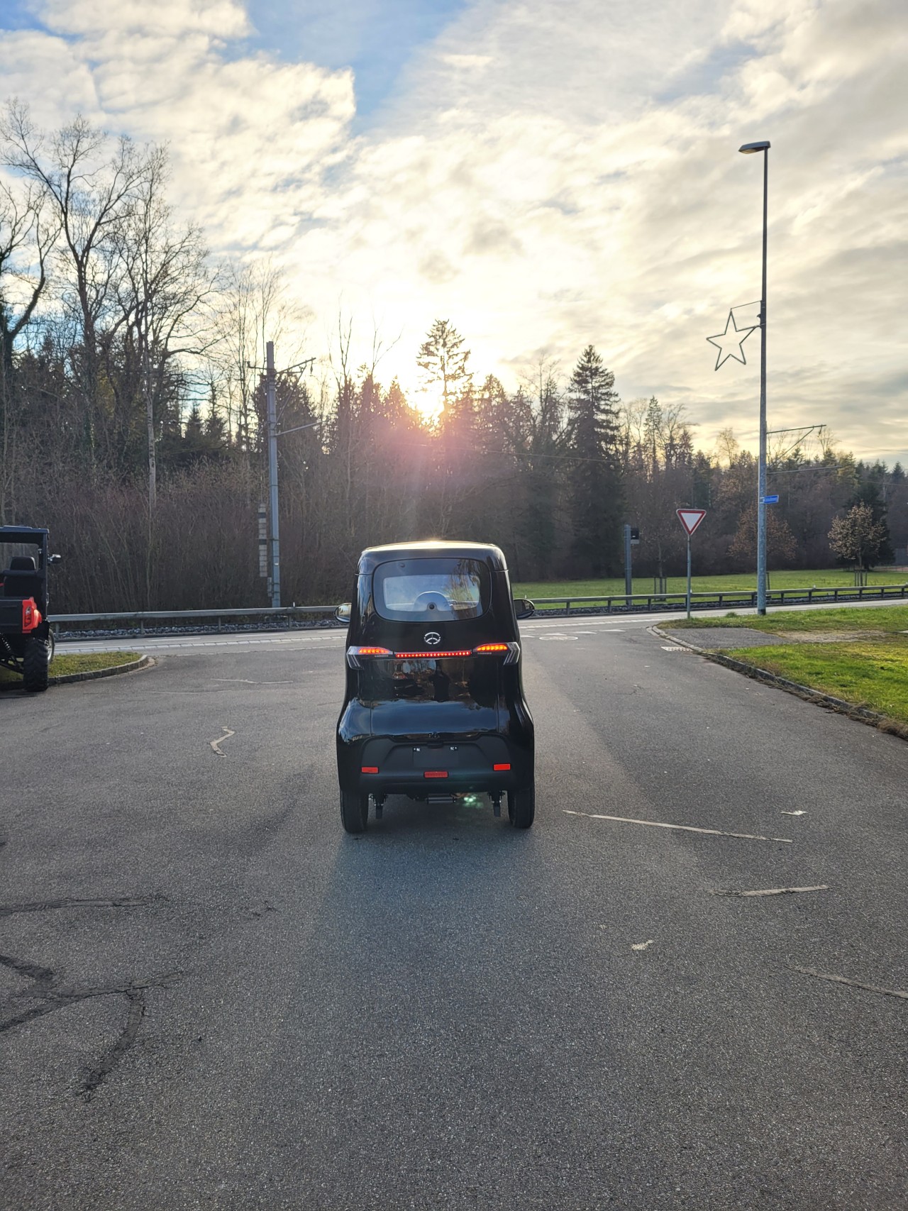 MICAR T1 !!Führerscheinbefreit bis 20kmh!! (In div. Farben erhältlich)-image-3