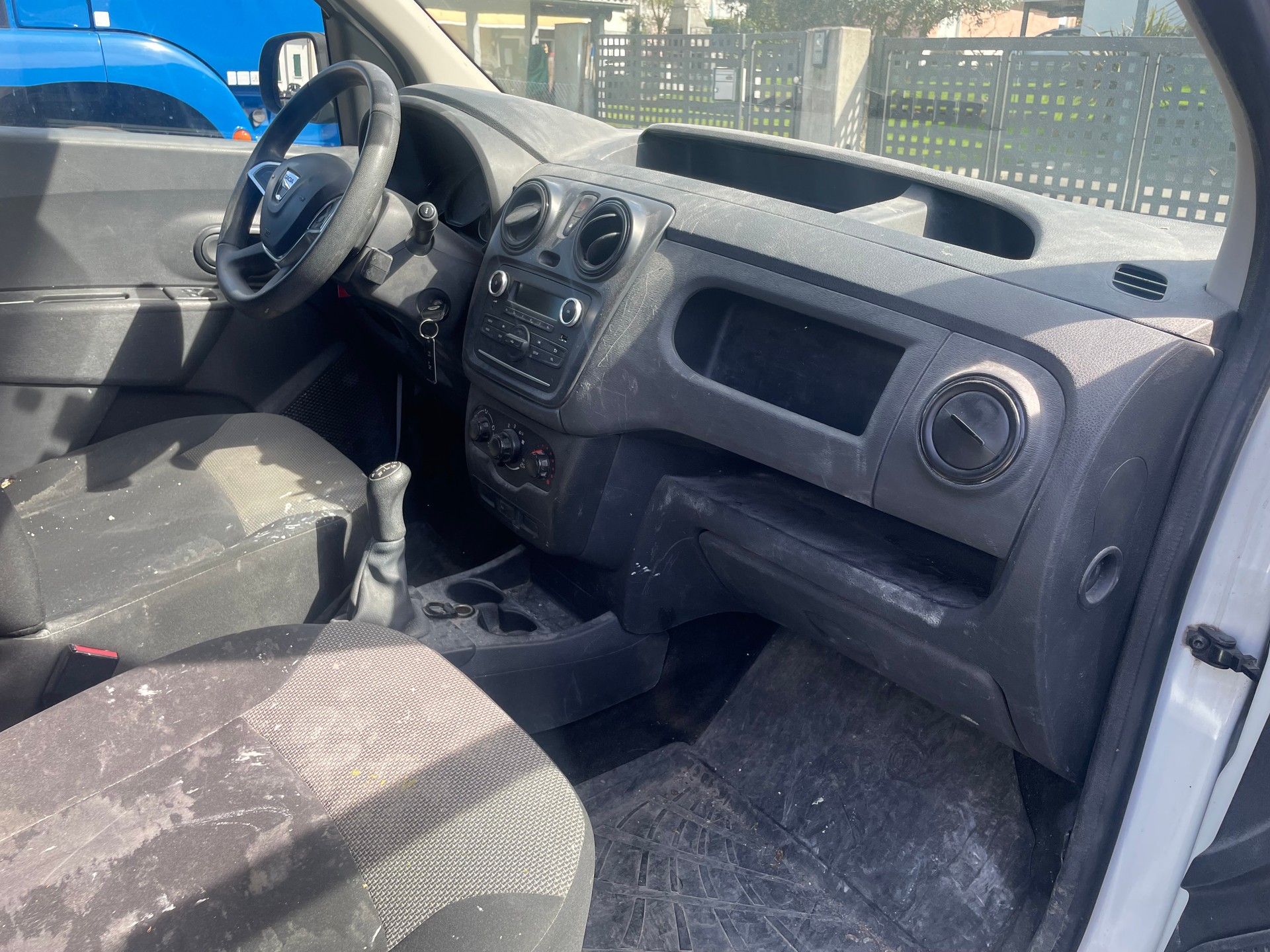 DACIA Dokker Van TCe 115 S&S Essential Verblecht-image-11