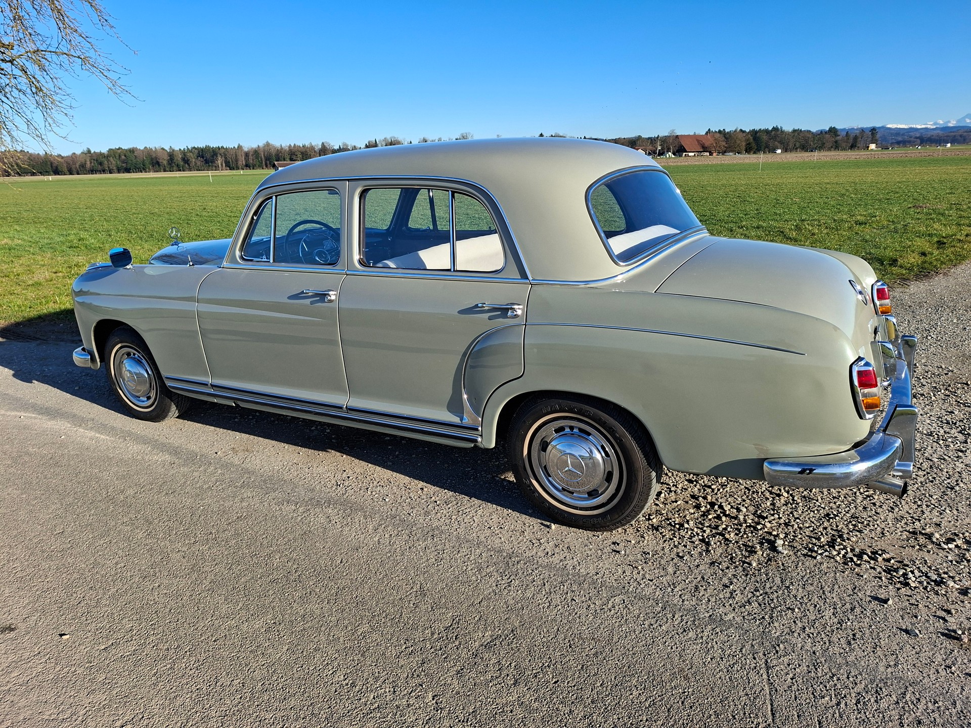 MERCEDES-BENZ Ponton-image-1