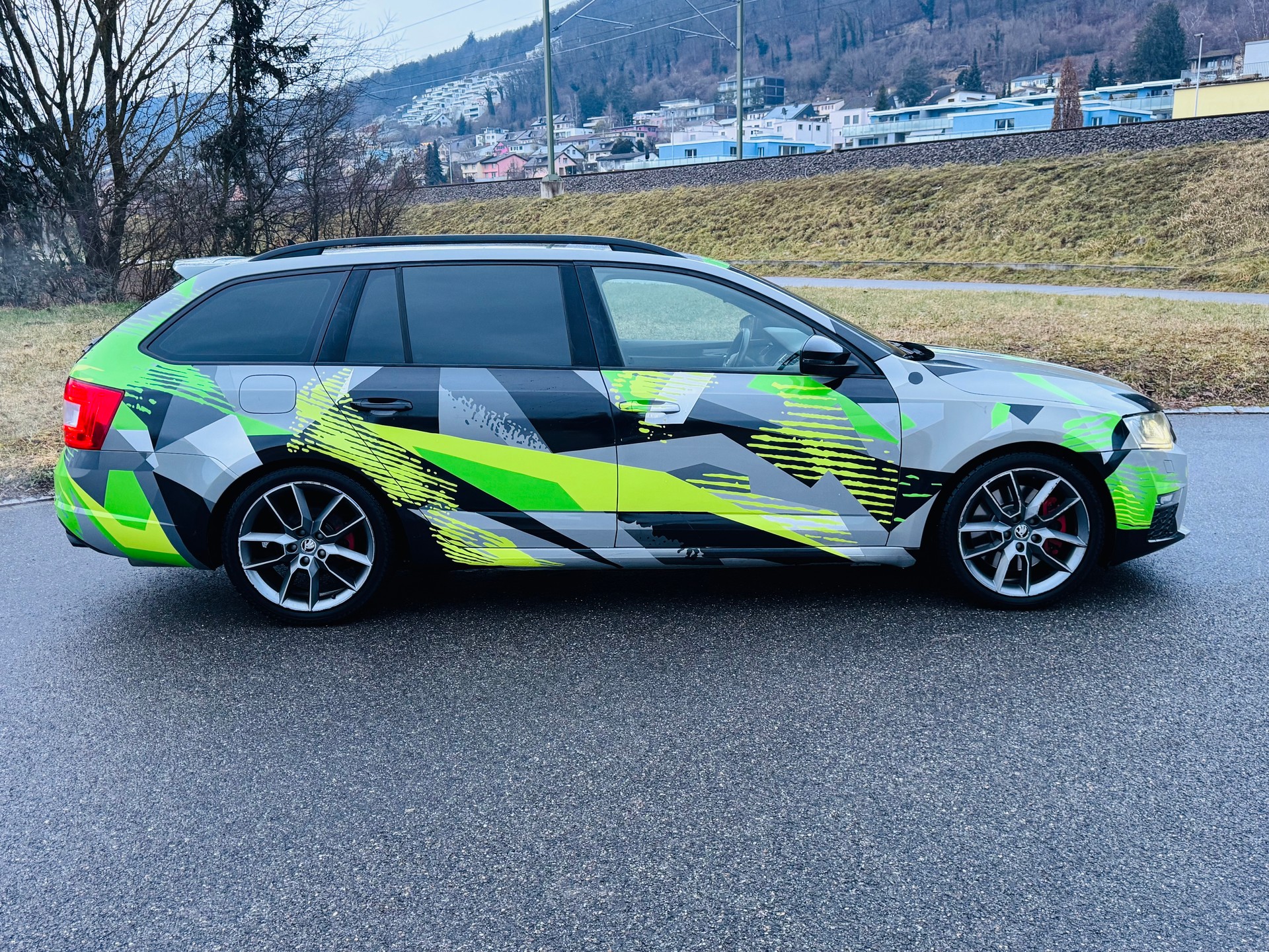 SKODA Octavia Combi 2.0 TSI RS-image-7